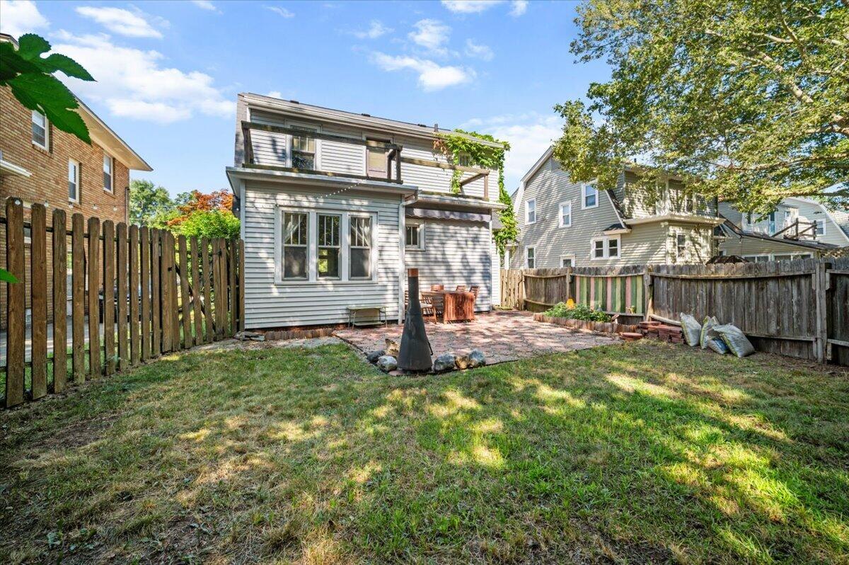 2030 Paris Avenue SE Grand Rapids MI 49507