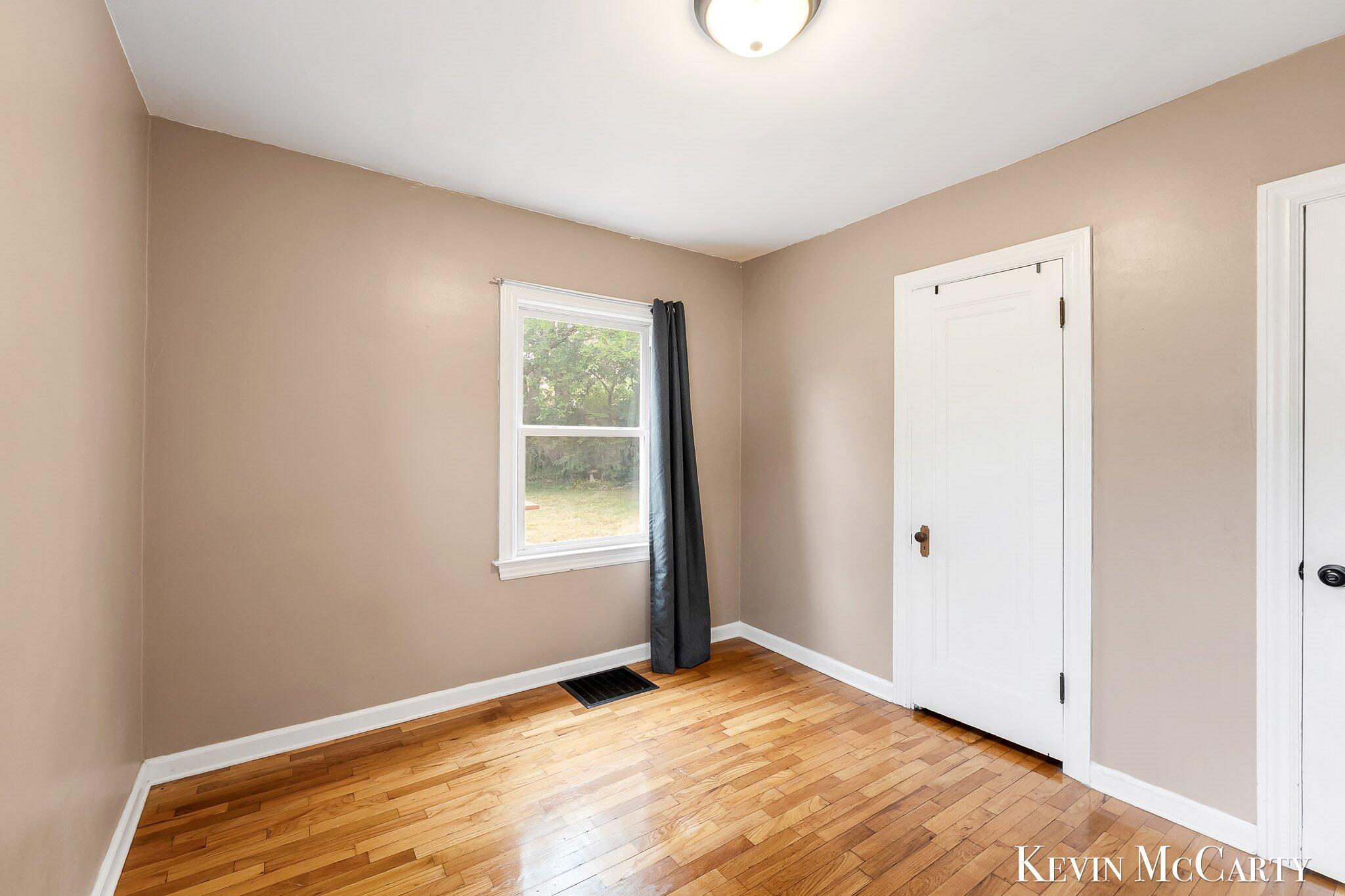 1713 Boston Street SE Grand Rapids MI 49506