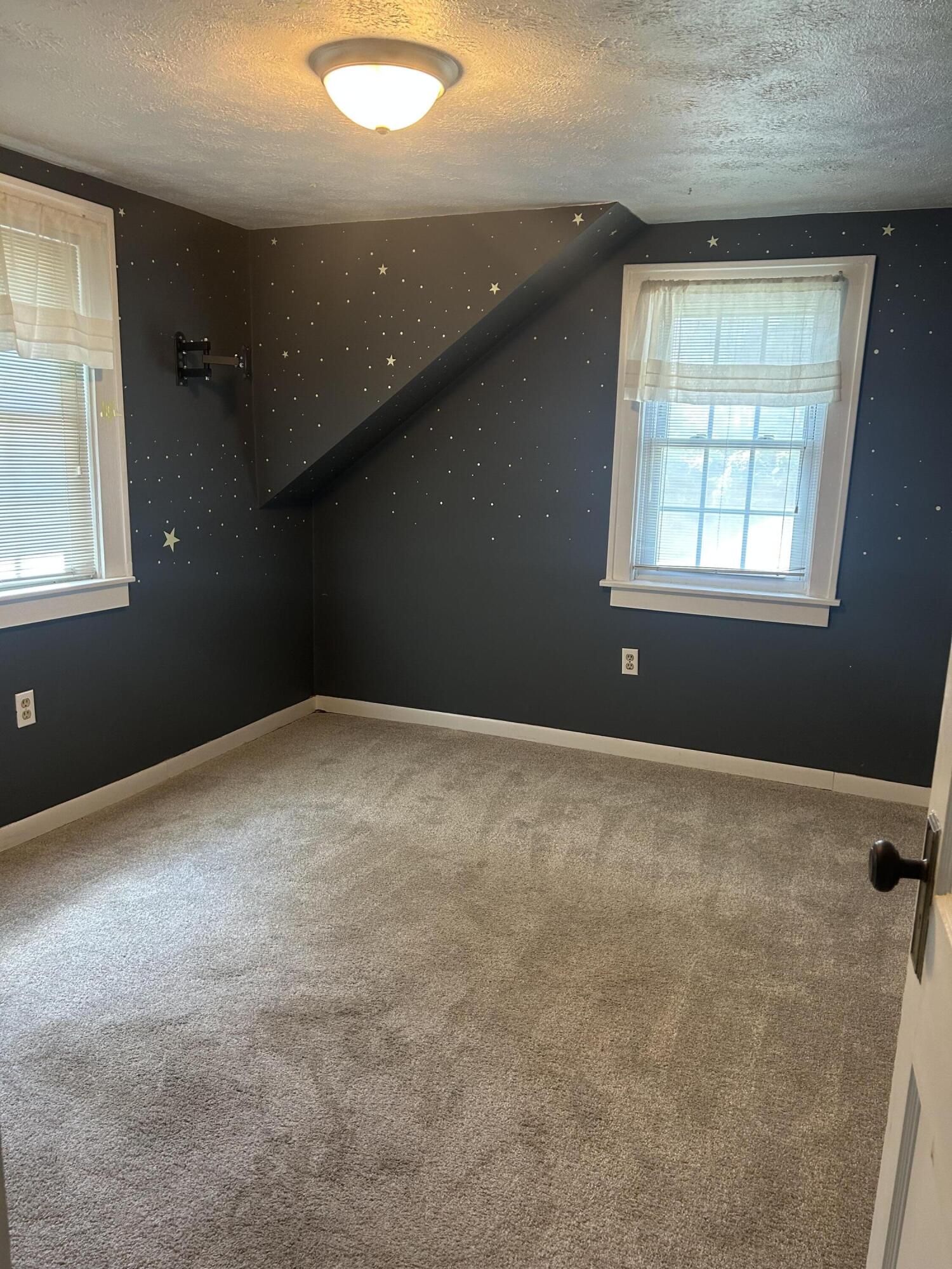 1443 Regent Street Niles MI 49120
