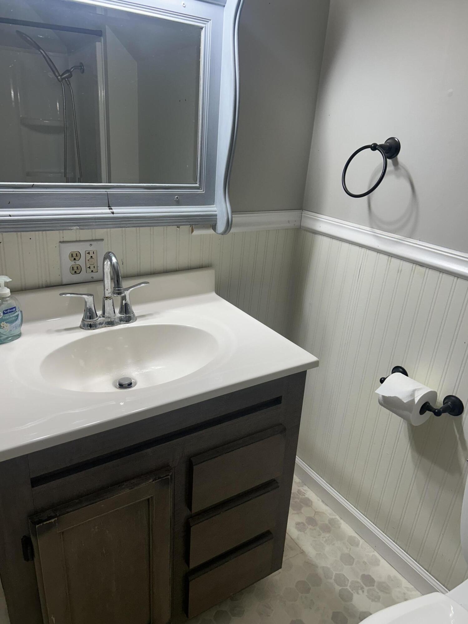 1443 Regent Street Niles MI 49120