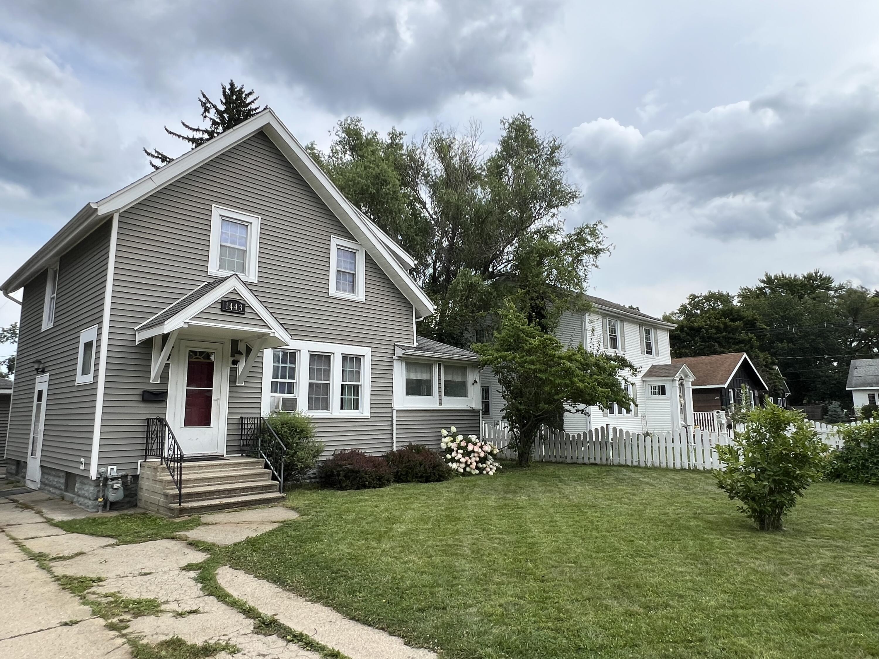 1443 Regent Street Niles MI 49120