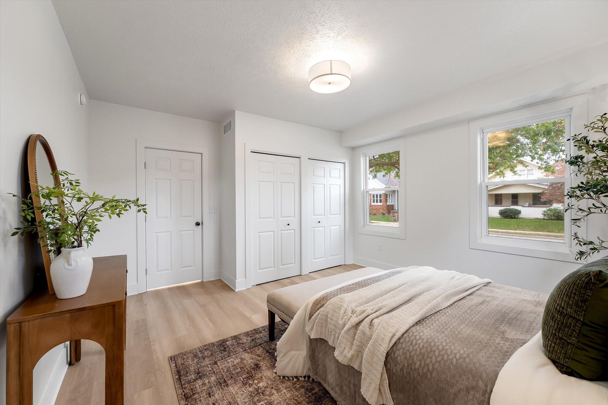 107 E Lincoln Avenue Zeeland MI 49464
