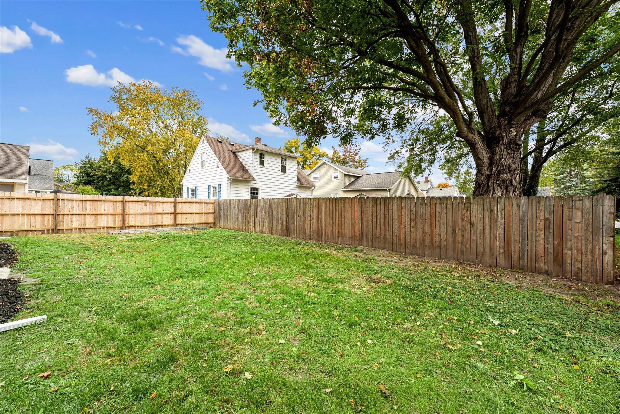 107 E Lincoln Avenue Zeeland MI 49464