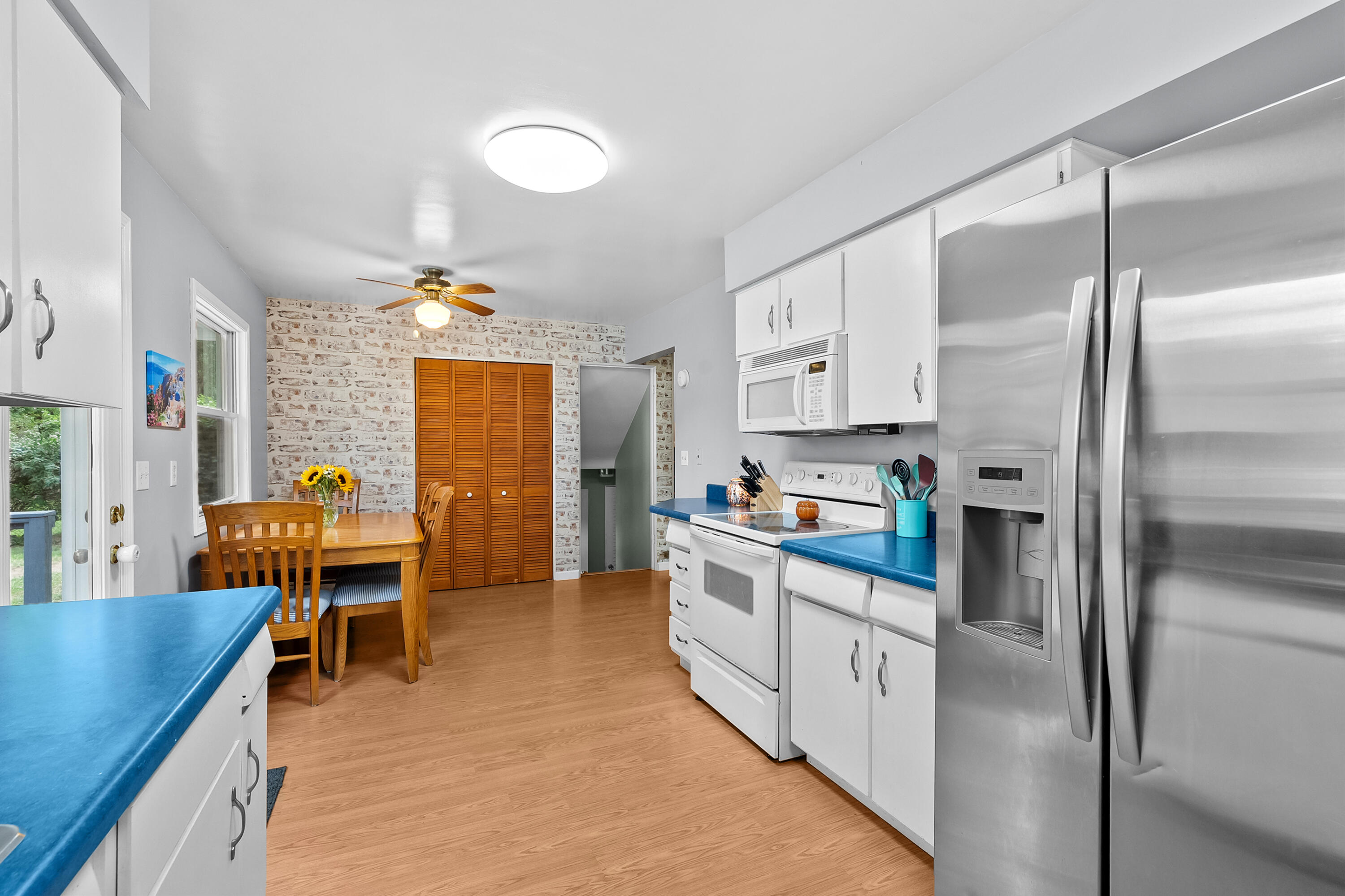 8237 Lovers Lane Portage MI 49002