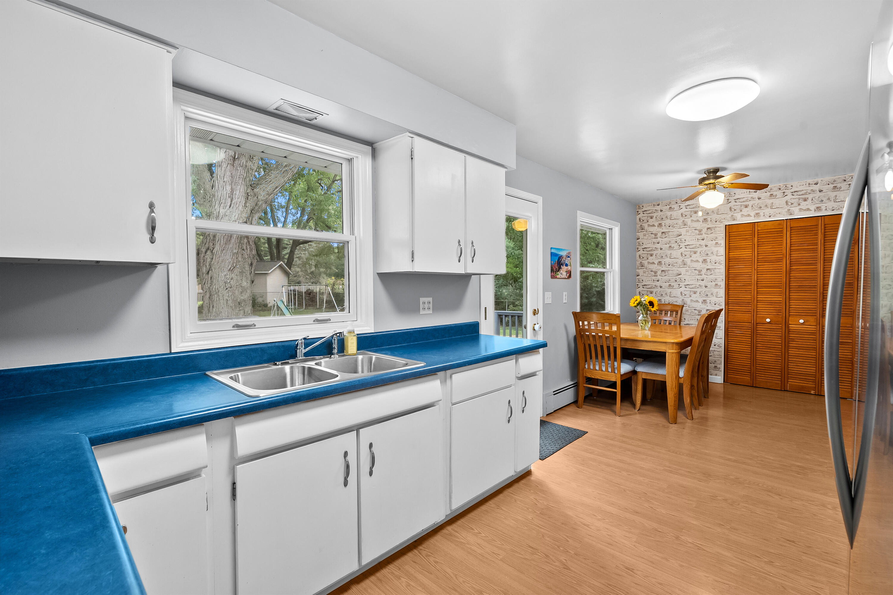 8237 Lovers Lane Portage MI 49002