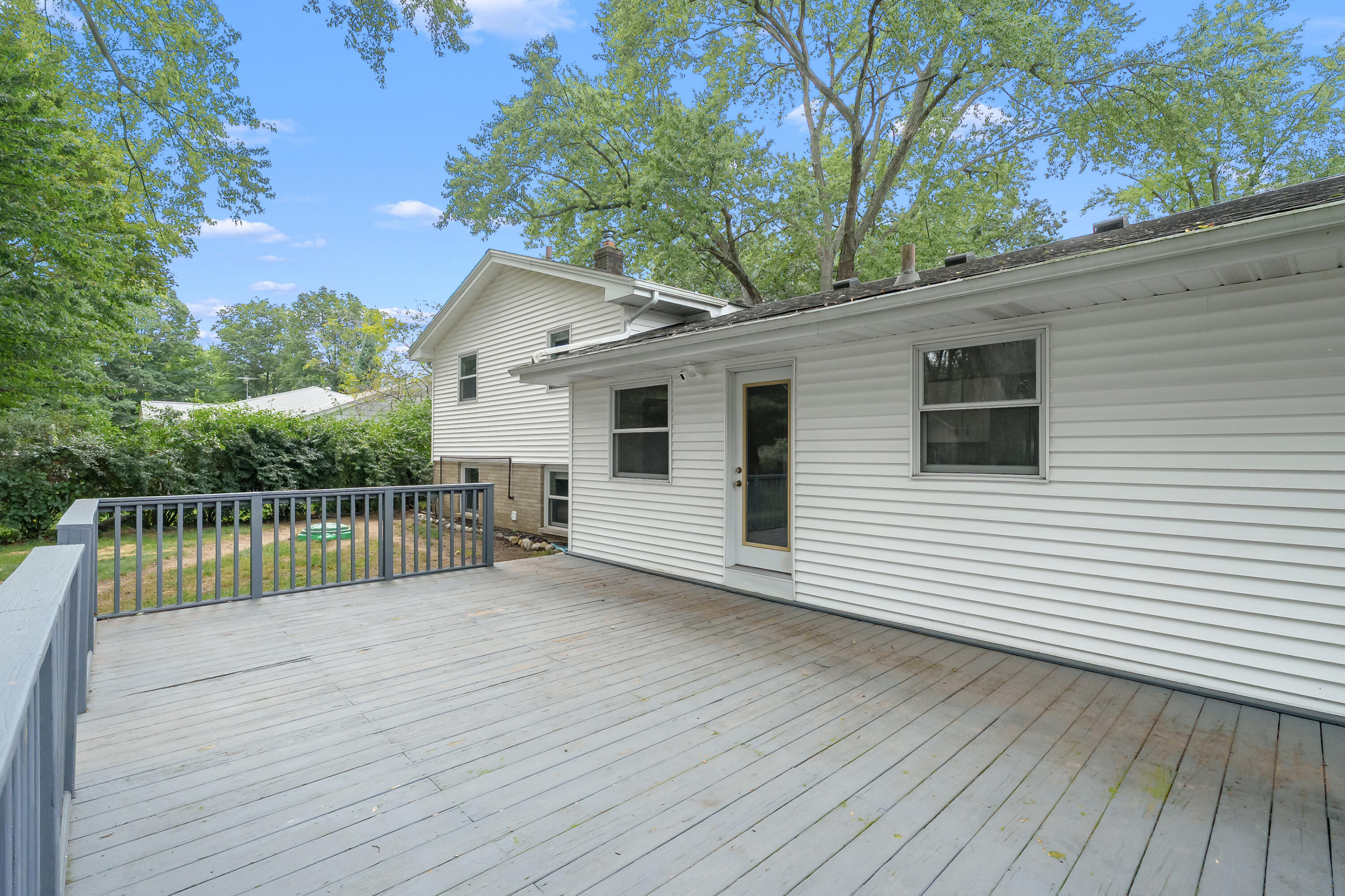 8237 Lovers Lane Portage MI 49002