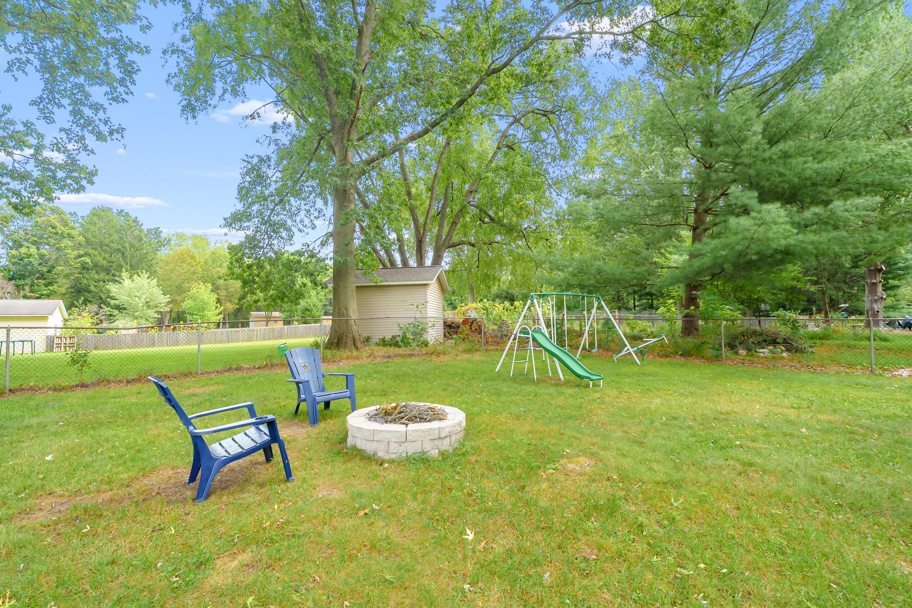 8237 Lovers Lane Portage MI 49002