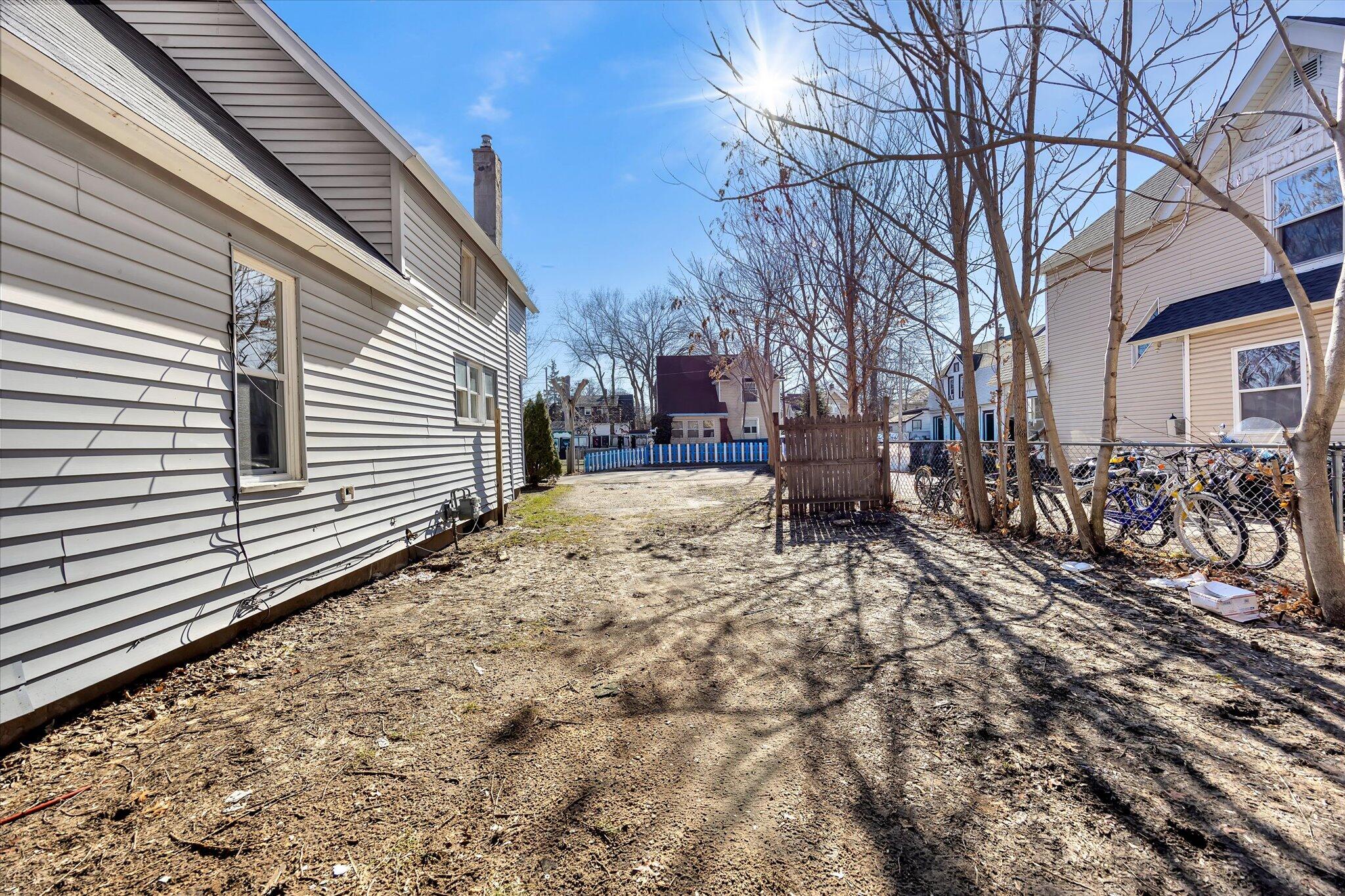 103 Quigley Boulevard SW Grand Rapids MI 49507