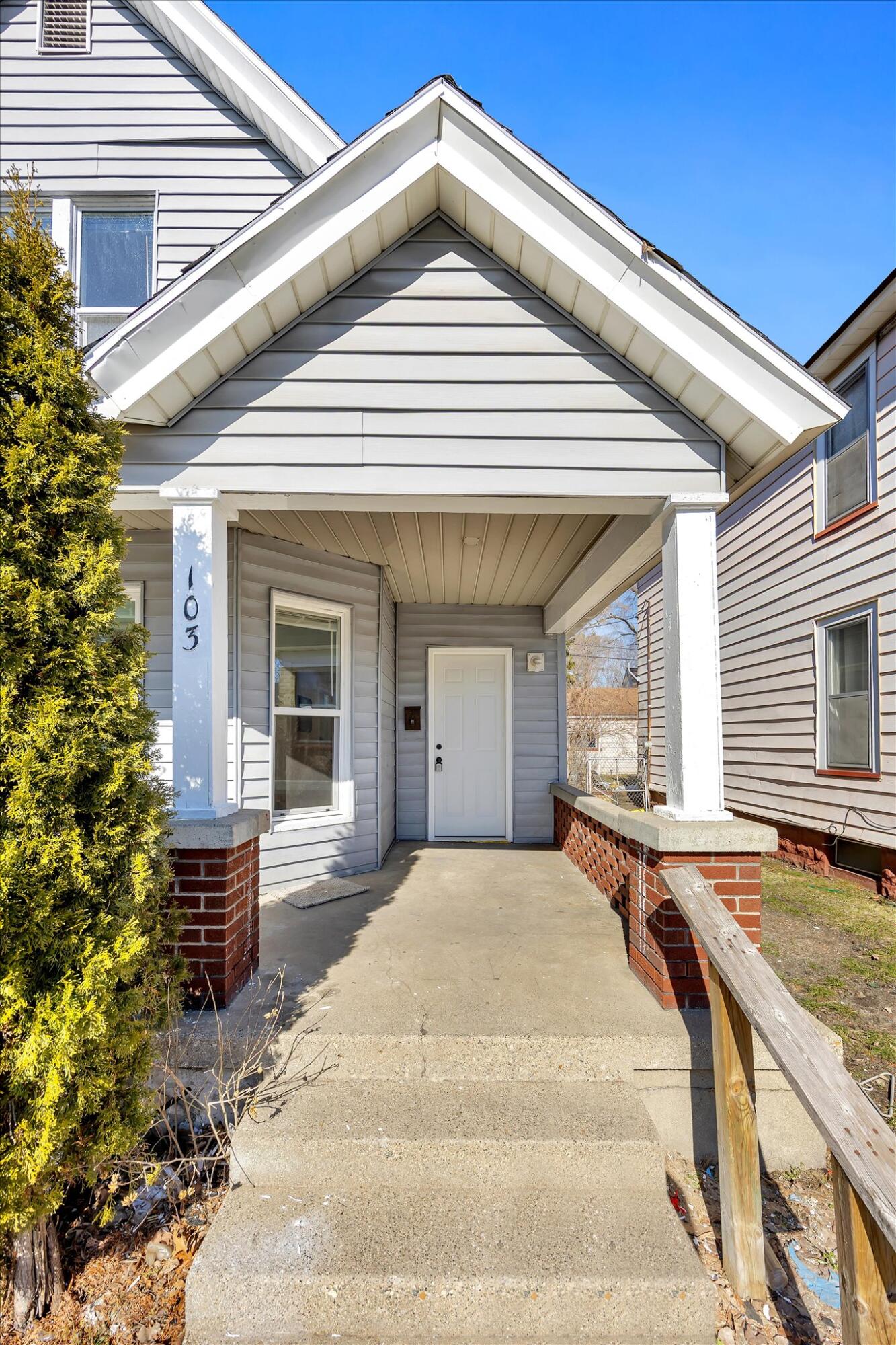 103 Quigley Boulevard SW Grand Rapids MI 49507