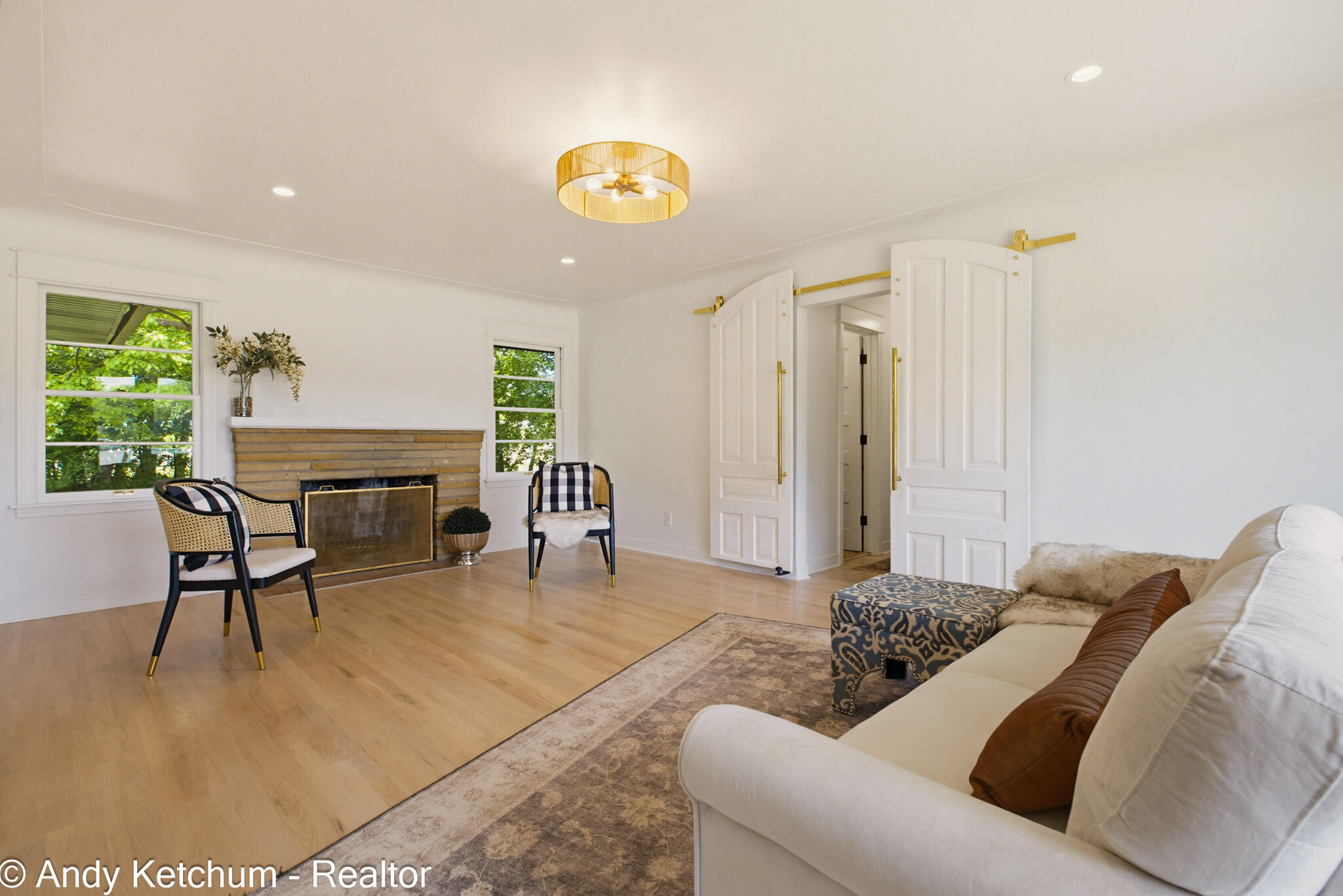 315 W 40th Street Holland MI 49423