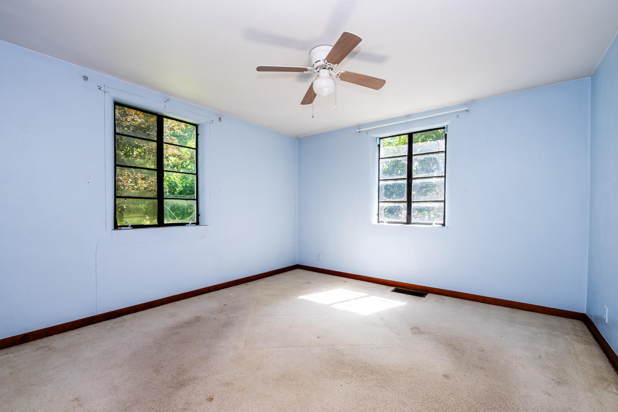 312 W Chicago Street Buchanan MI 49107