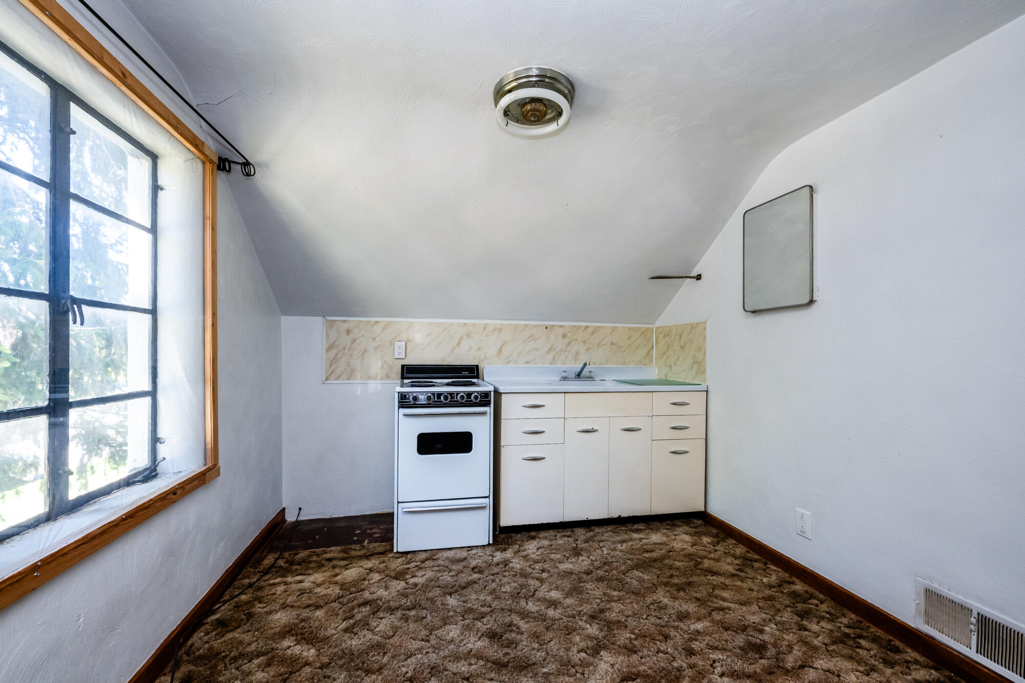 312 W Chicago Street Buchanan MI 49107