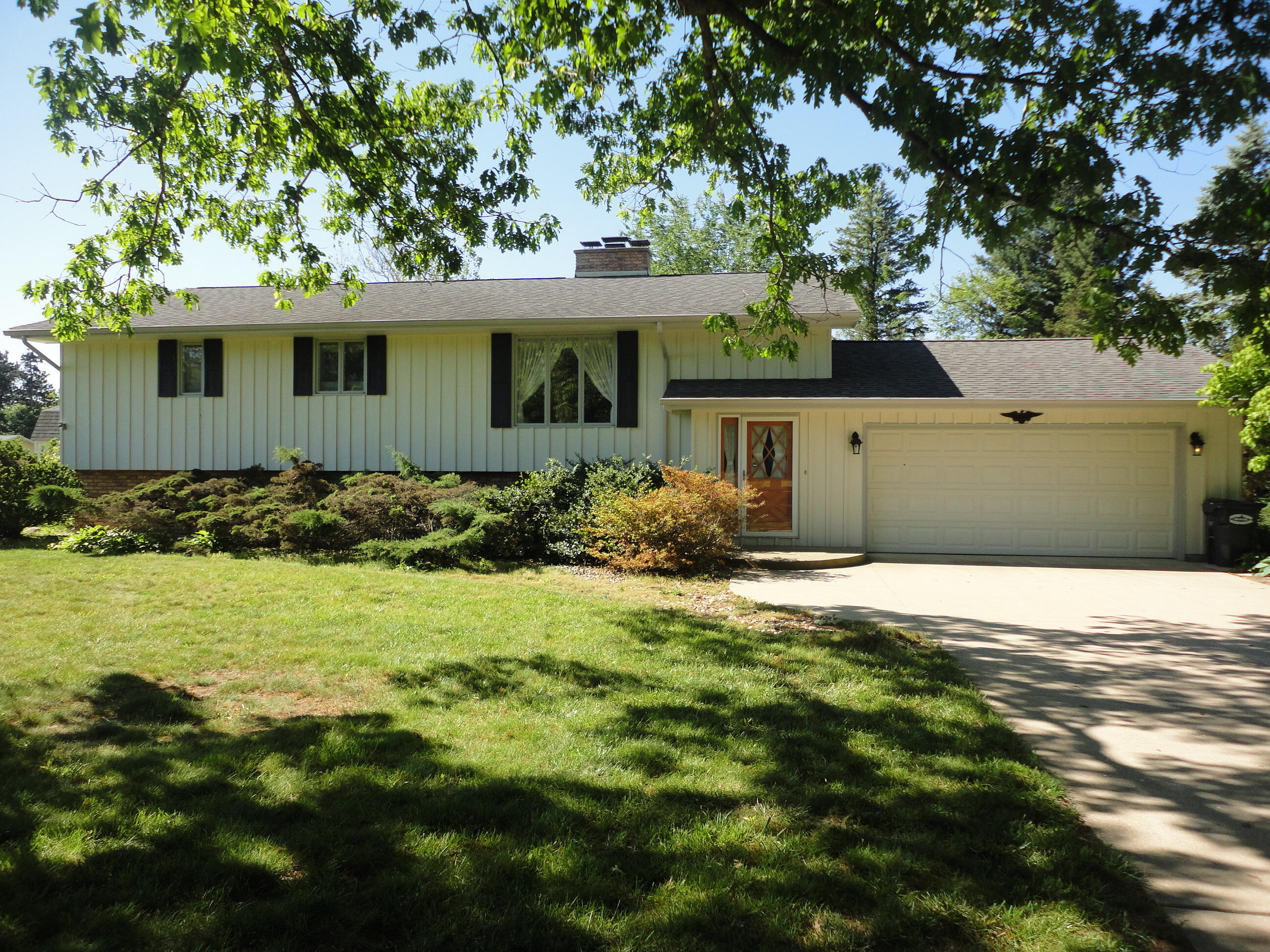 South Haven MI, 8711 Riverbend Drive
