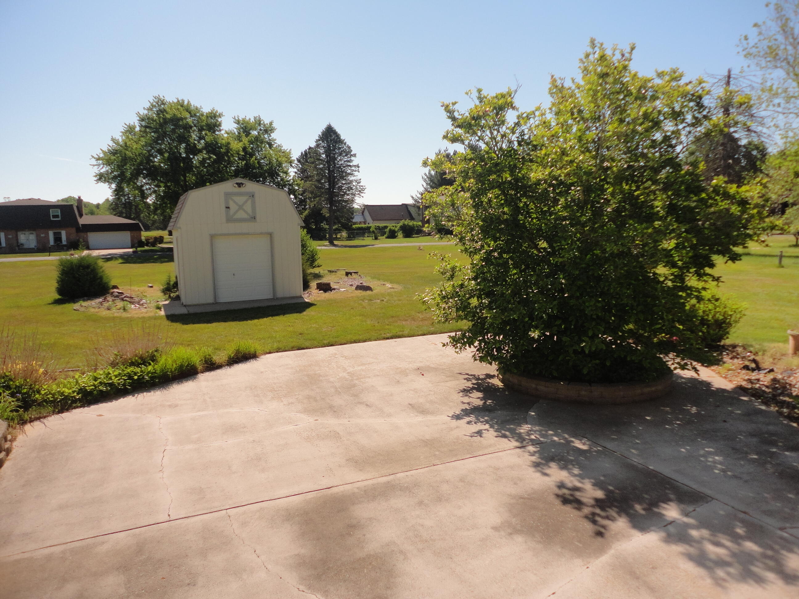 8711 Riverbend Drive South Haven MI 49090