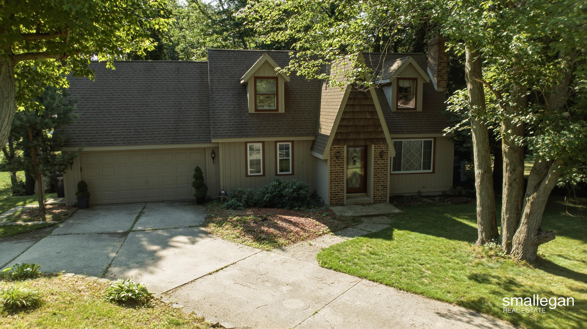 827 Shadybrook Drive Holland MI 49424