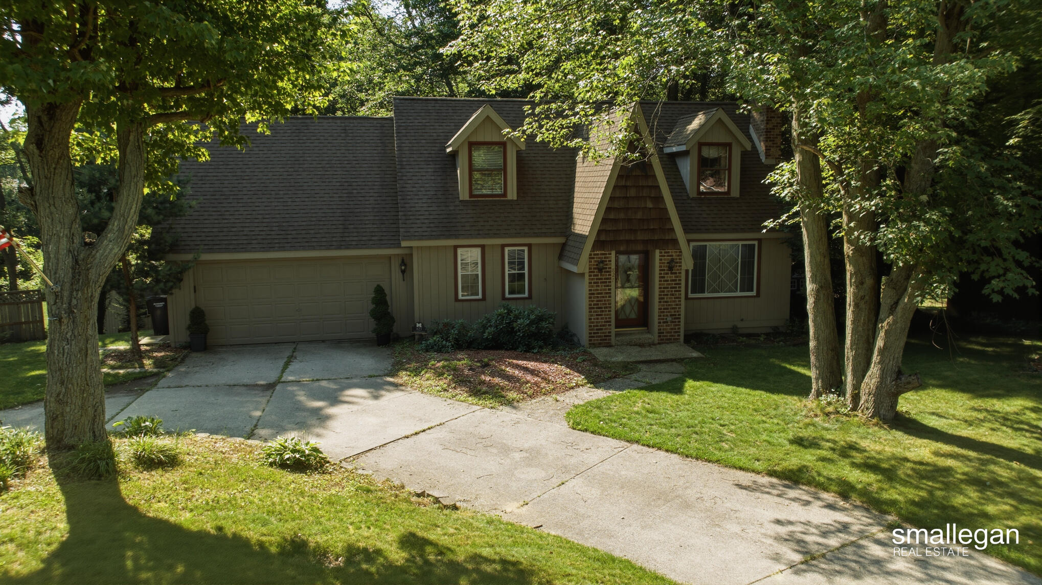 827 Shadybrook Drive Holland MI 49424