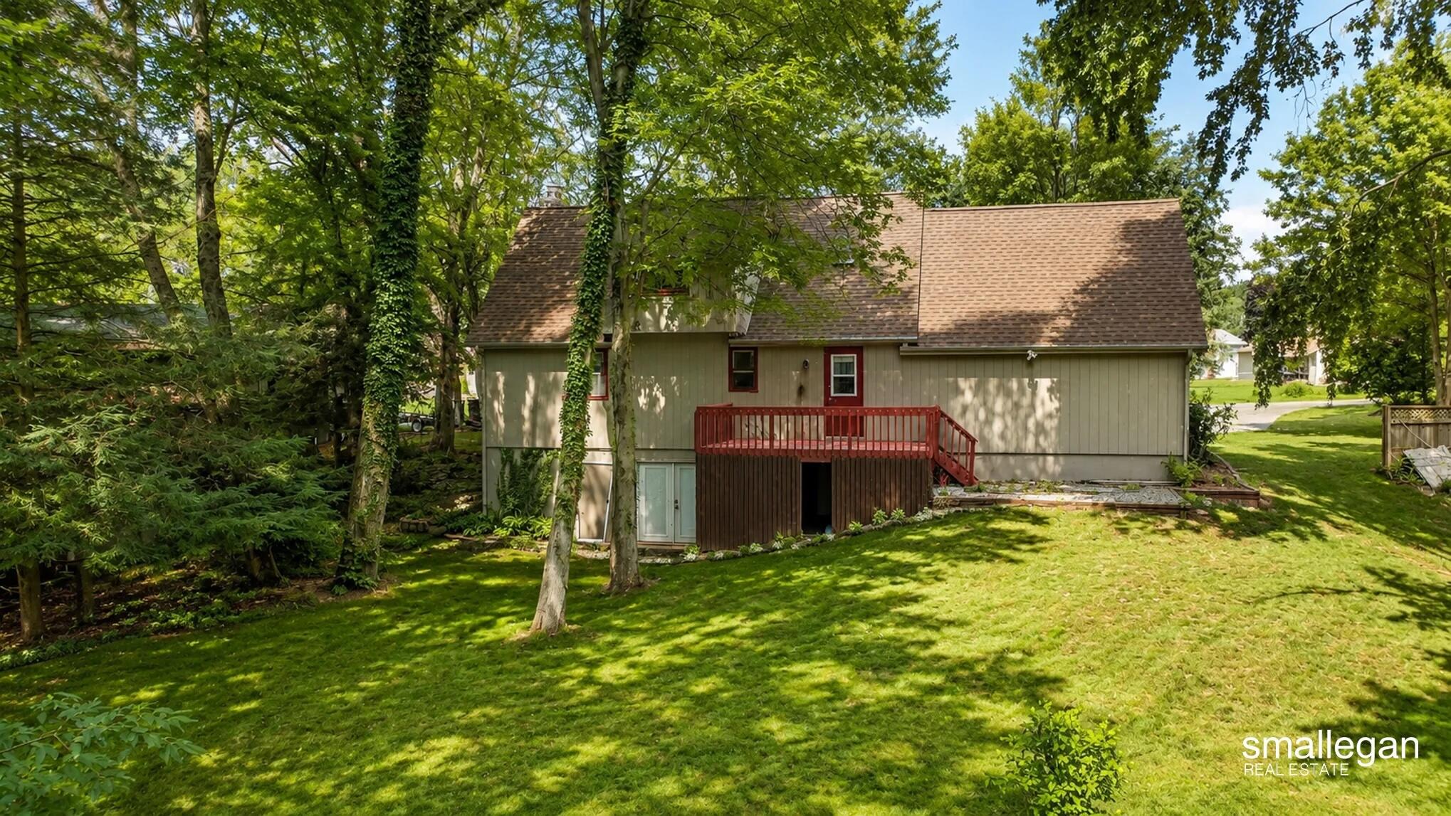 827 Shadybrook Drive Holland MI 49424
