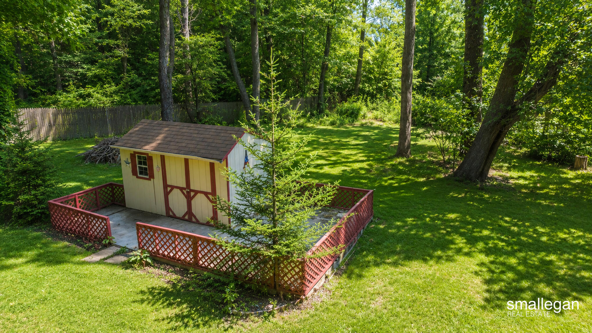 827 Shadybrook Drive Holland MI 49424
