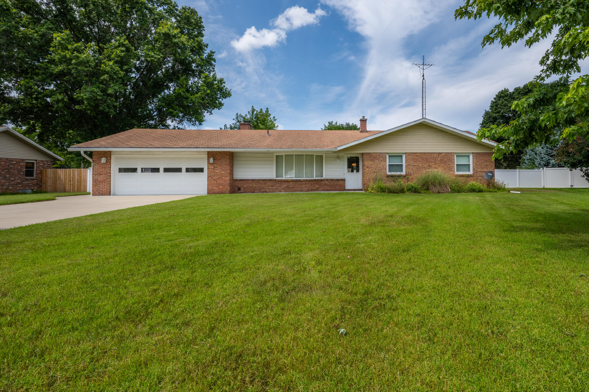 5980 Willow Creek Path Stevensville MI 49127