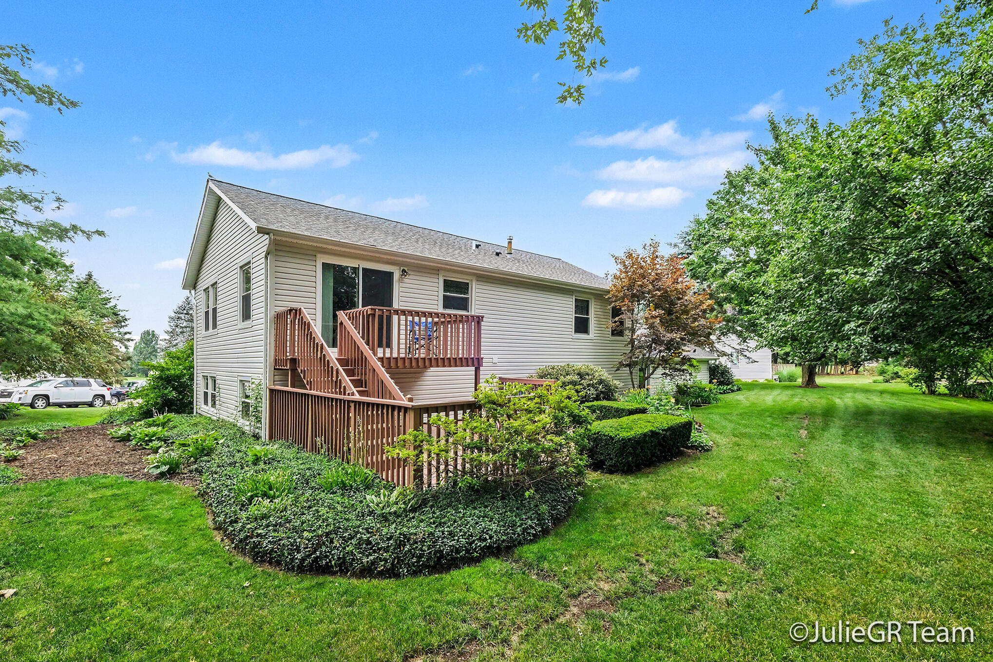 6635 E Via Vista Court NE Rockford MI 49341