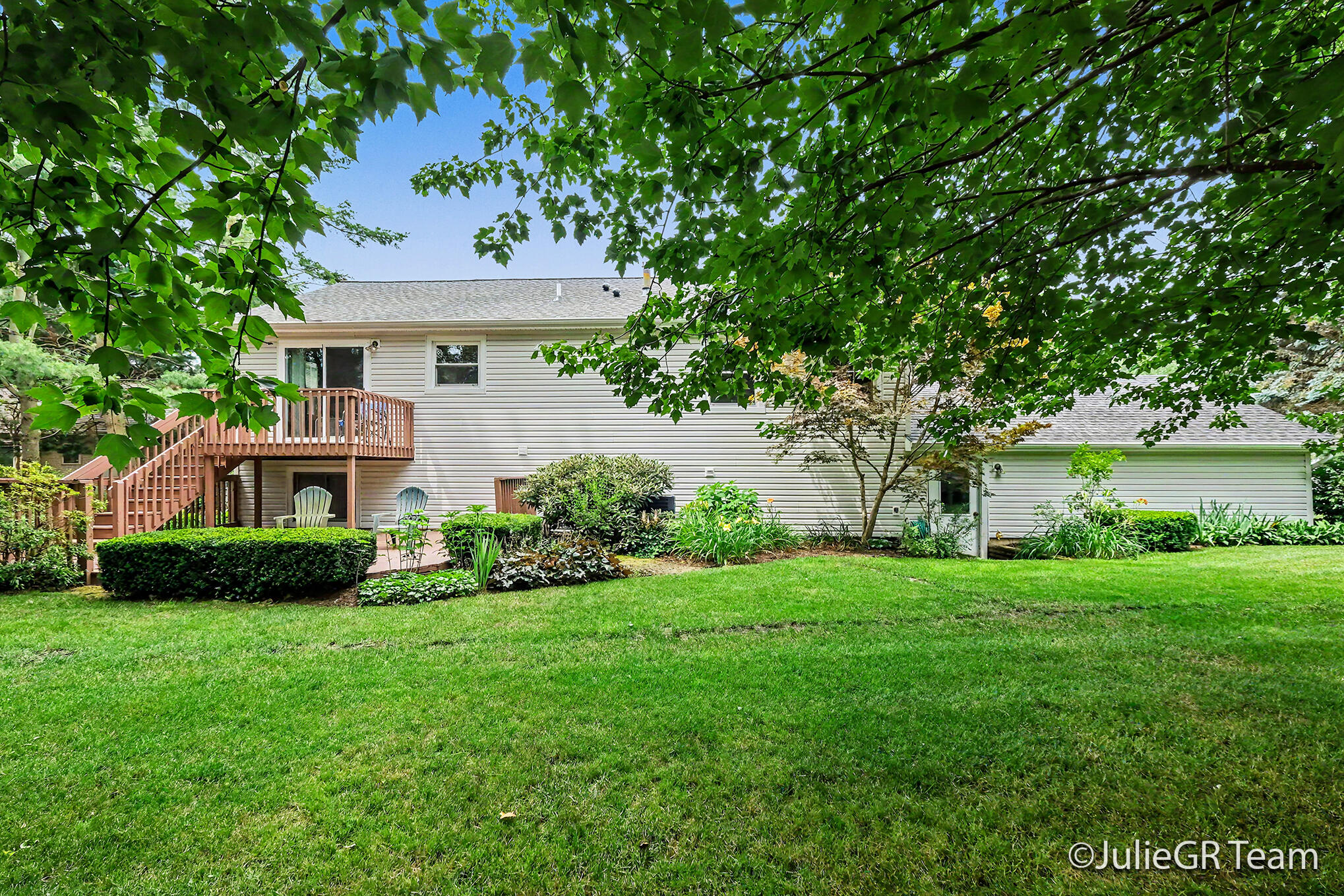 6635 E Via Vista Court NE Rockford MI 49341