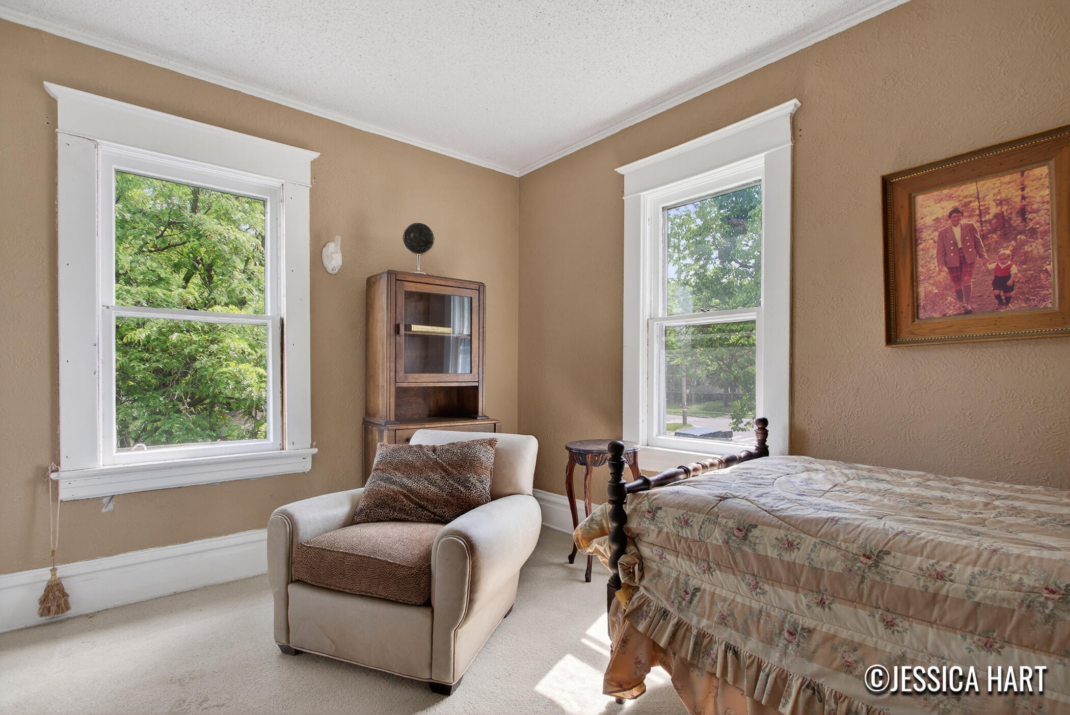 211 Trowbridge Street NE Grand Rapids MI 49503