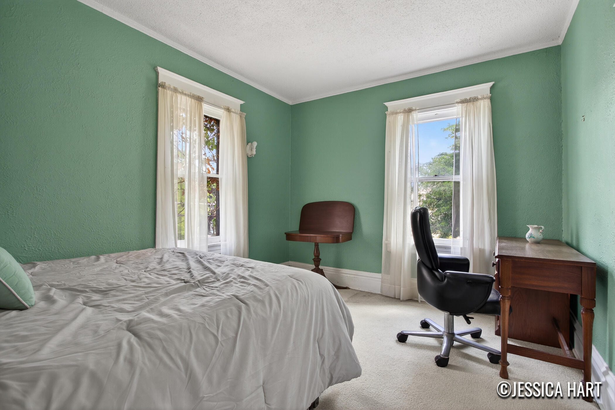 211 Trowbridge Street NE Grand Rapids MI 49503