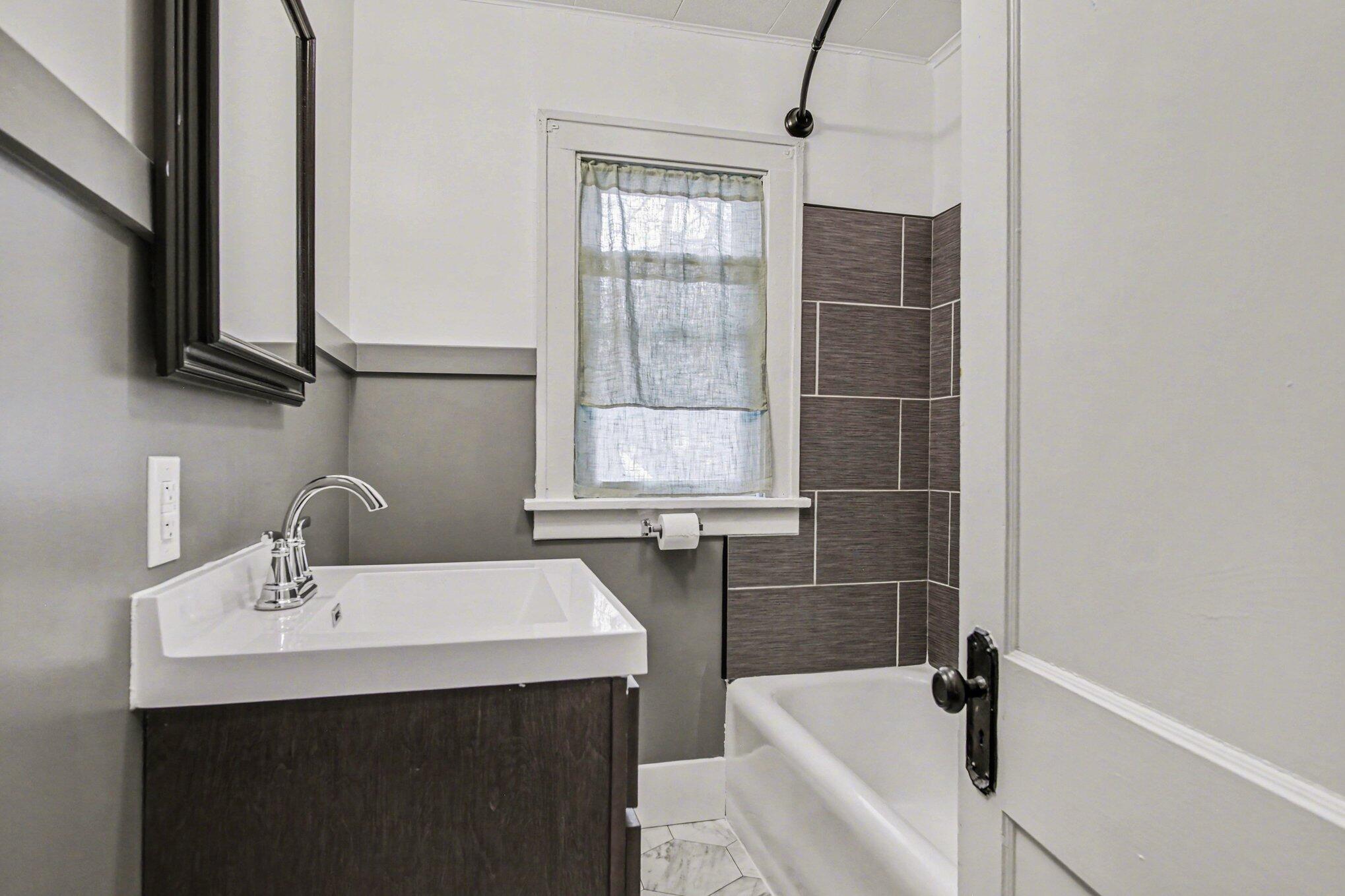 348 Orchard Avenue Muskegon MI 49442