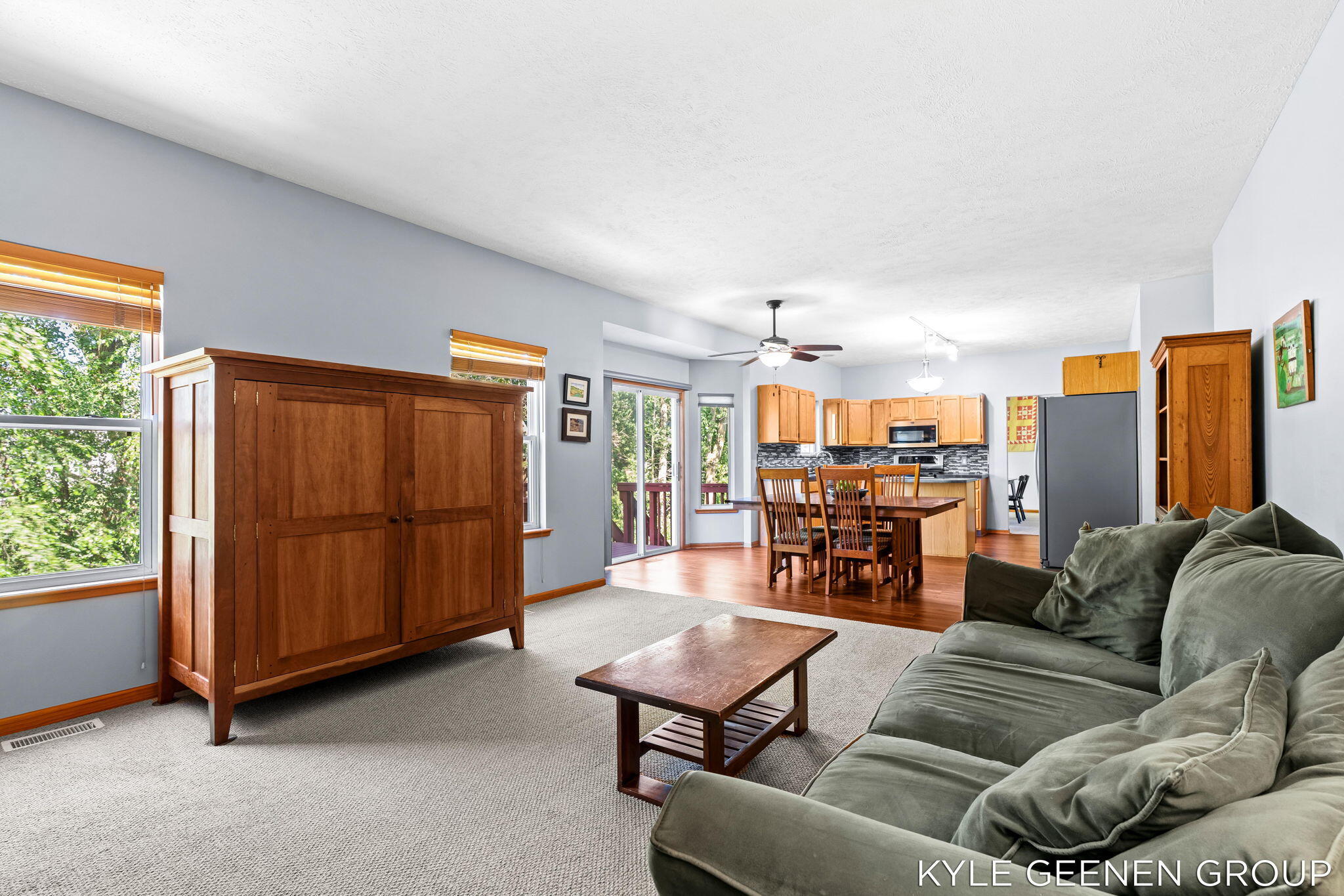 10887 Thornberry Way Zeeland MI 49464