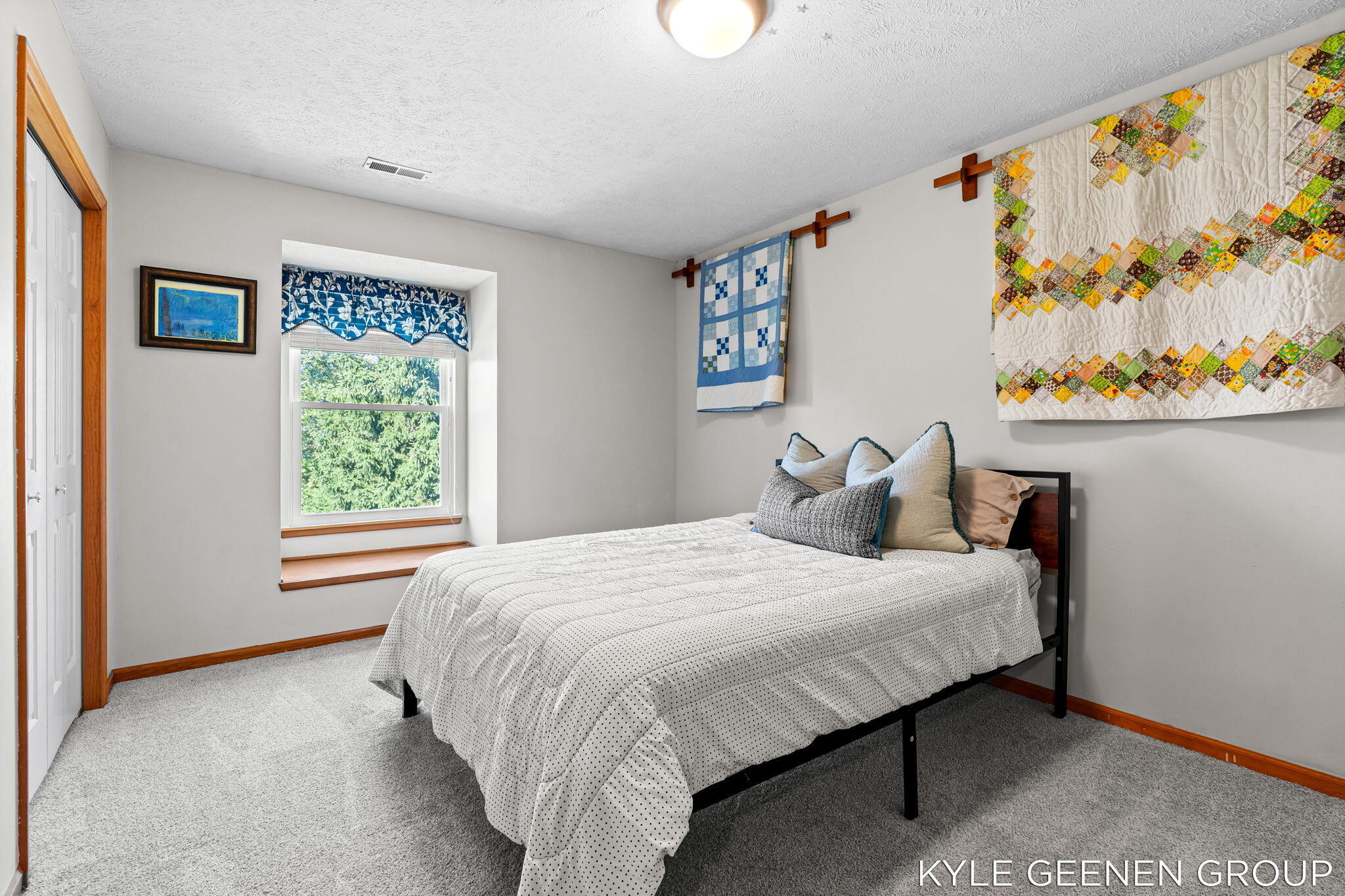 10887 Thornberry Way Zeeland MI 49464