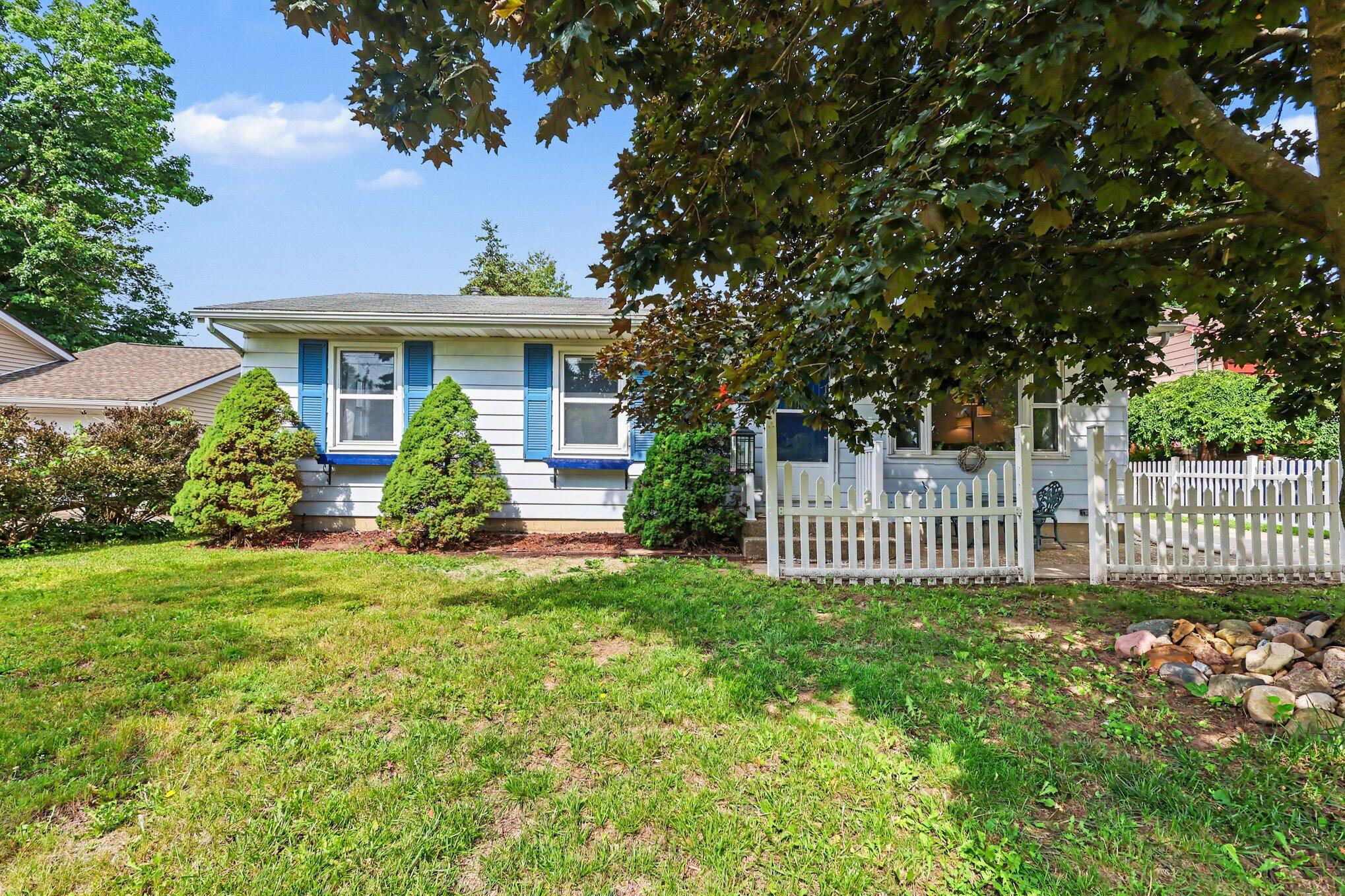 675 Westway Drive NW Grand Rapids MI 49534