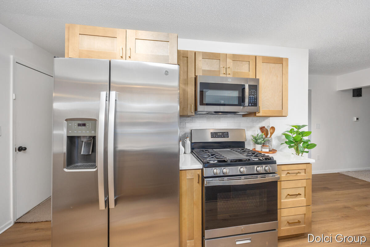 4161 Kings Row Court NW Grand Rapids MI 49534