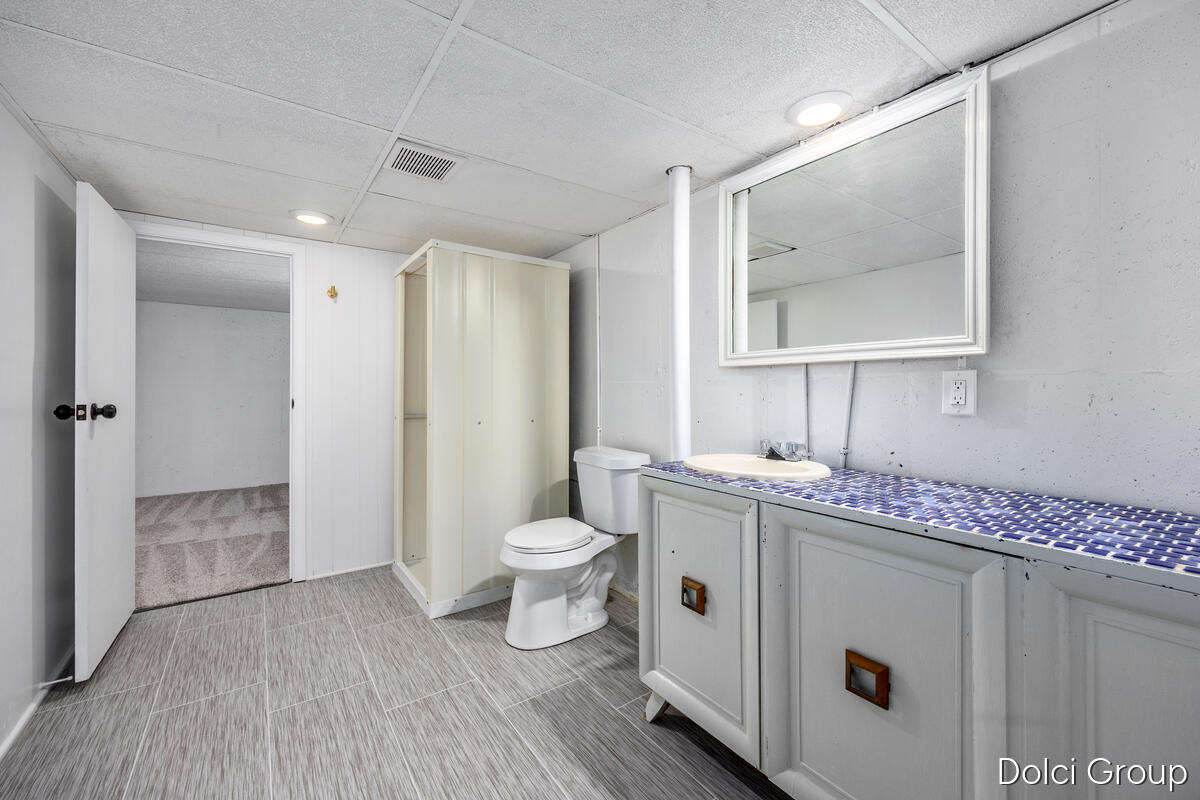 4161 Kings Row Court NW Grand Rapids MI 49534