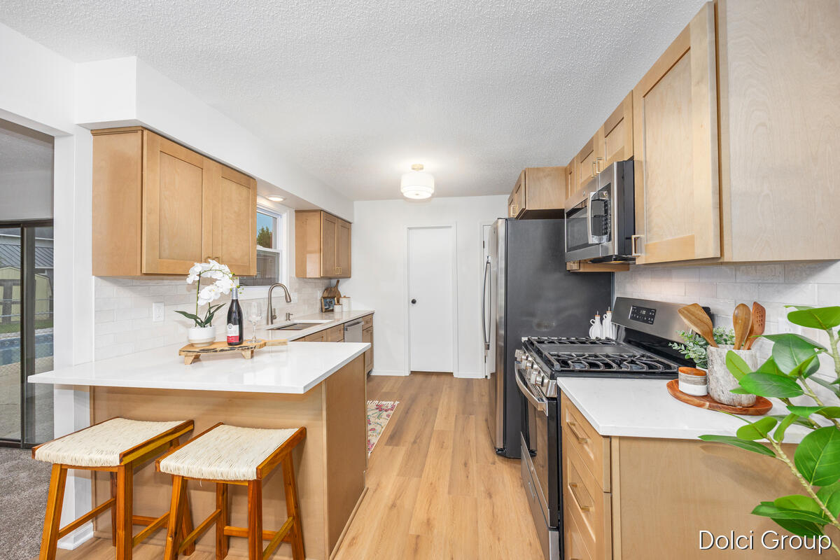 4161 Kings Row Court NW Grand Rapids MI 49534