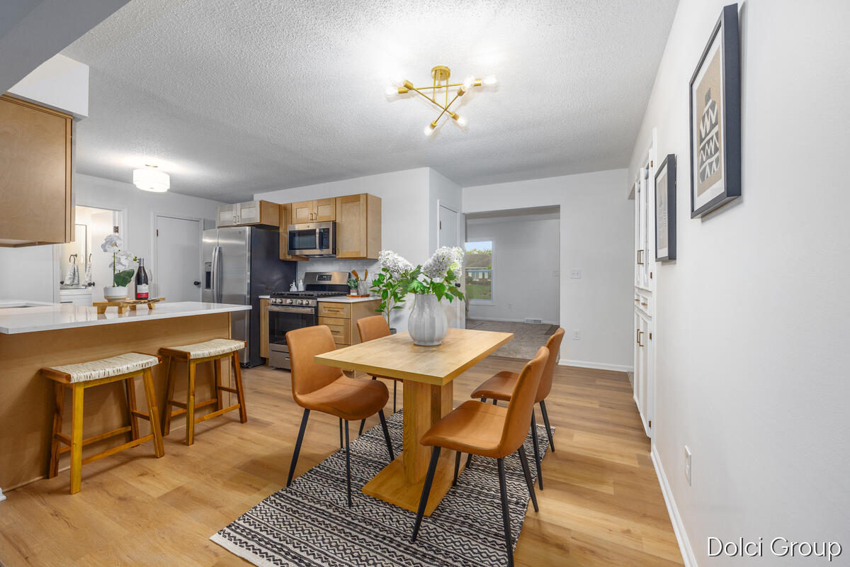 4161 Kings Row Court NW Grand Rapids MI 49534