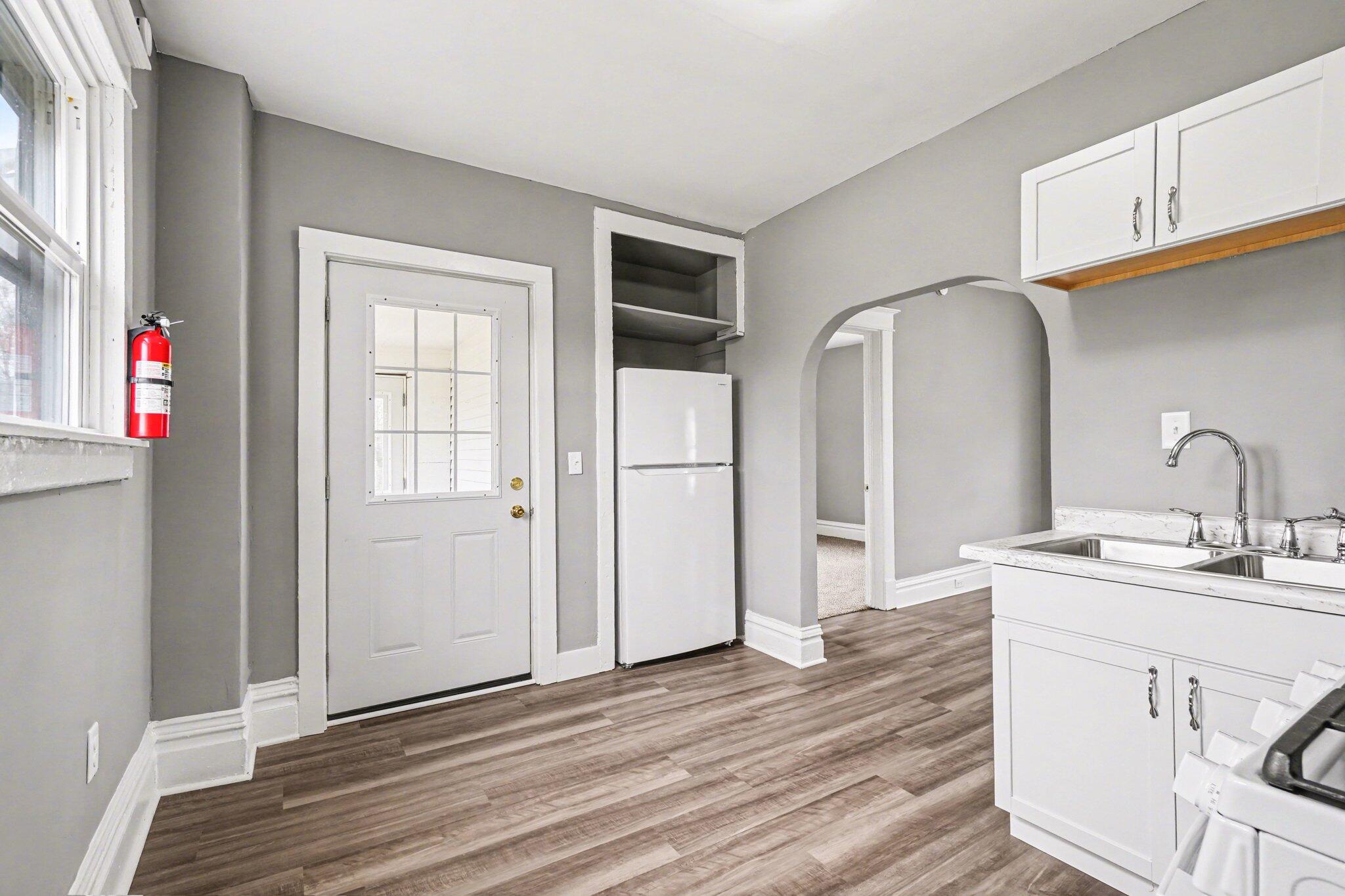 2008 E Stockbridge Avenue Kalamazoo MI 49001