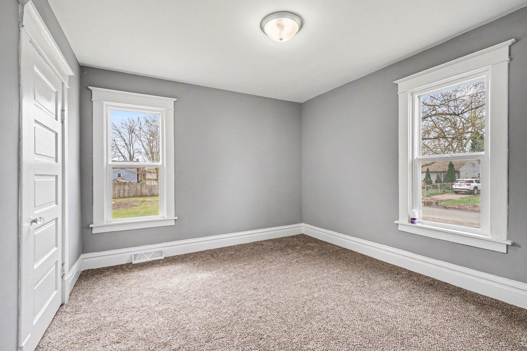 2008 E Stockbridge Avenue Kalamazoo MI 49001