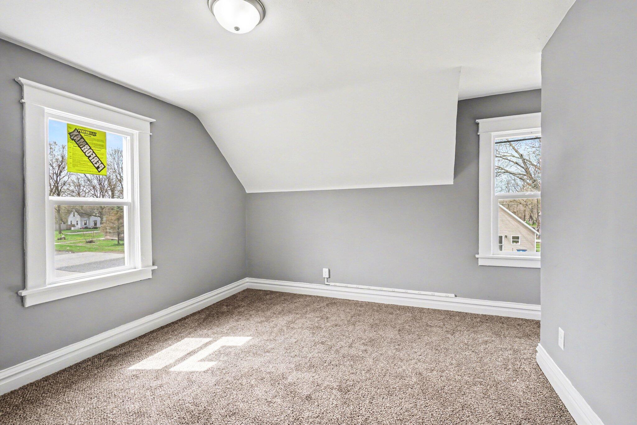 2008 E Stockbridge Avenue Kalamazoo MI 49001