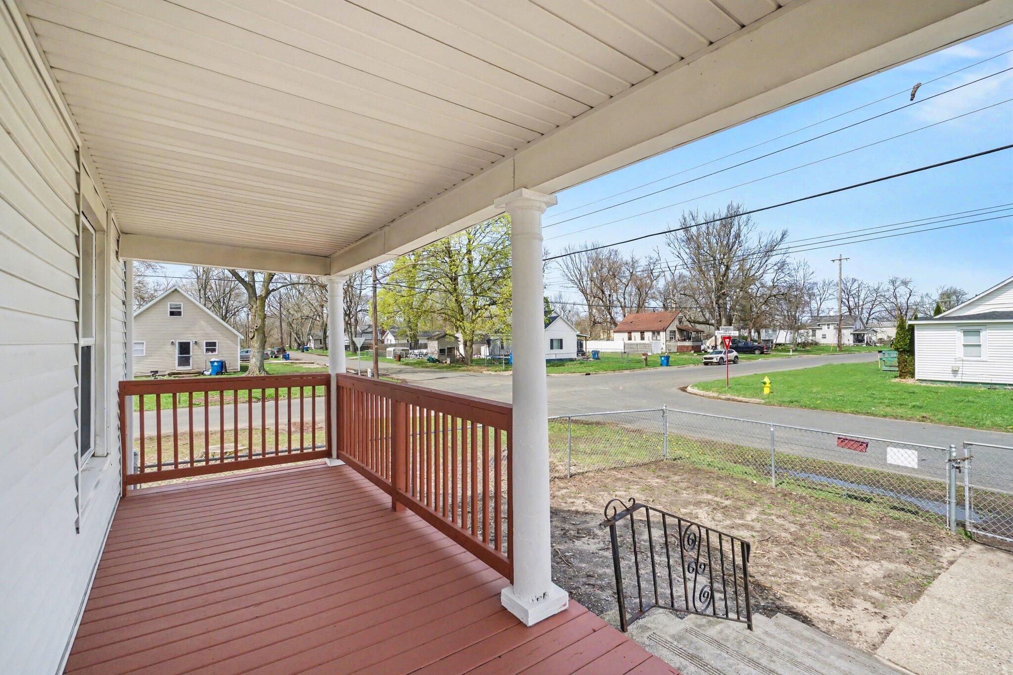 2008 E Stockbridge Avenue Kalamazoo MI 49001