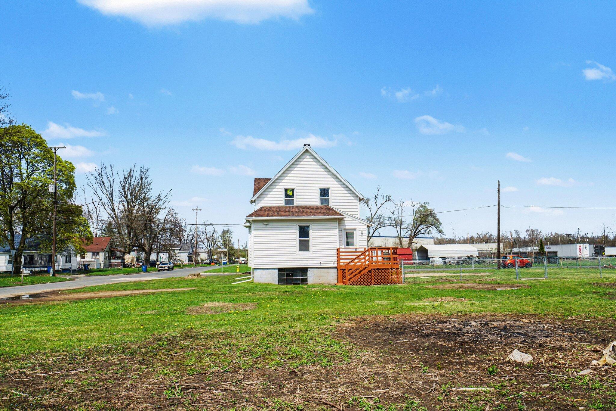 2008 E Stockbridge Avenue Kalamazoo MI 49001