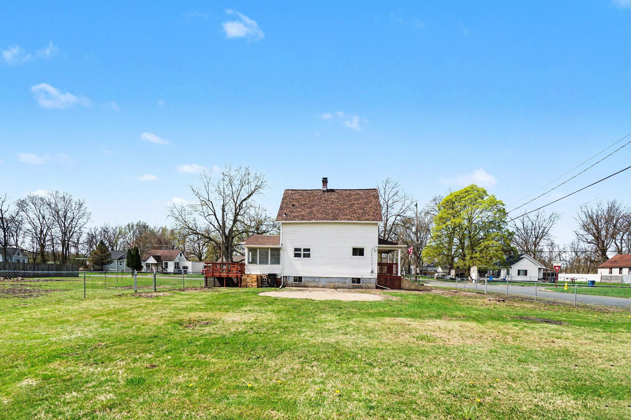 2008 E Stockbridge Avenue Kalamazoo MI 49001