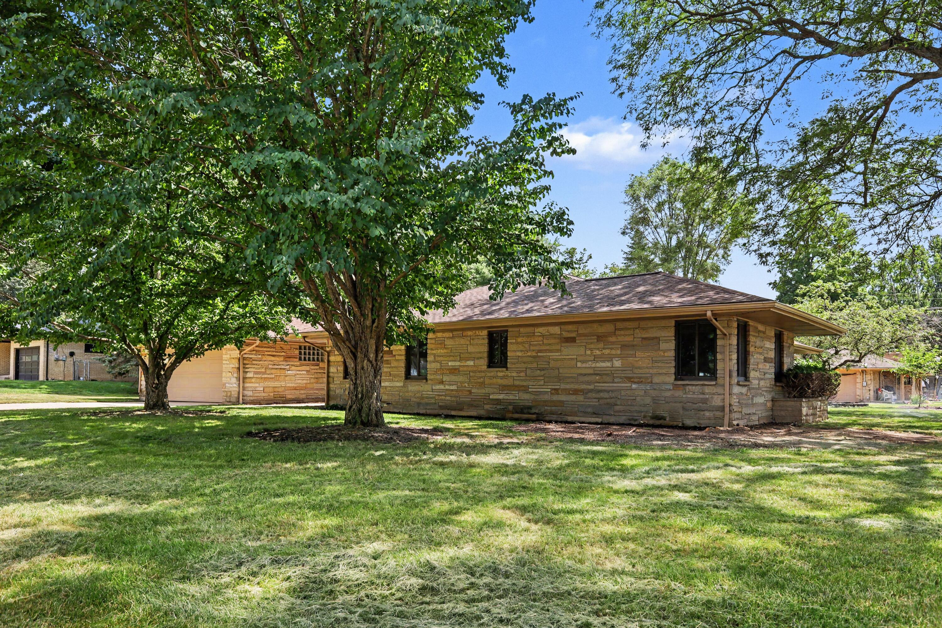 3160 Baker Park Drive SE Grand Rapids MI 49508