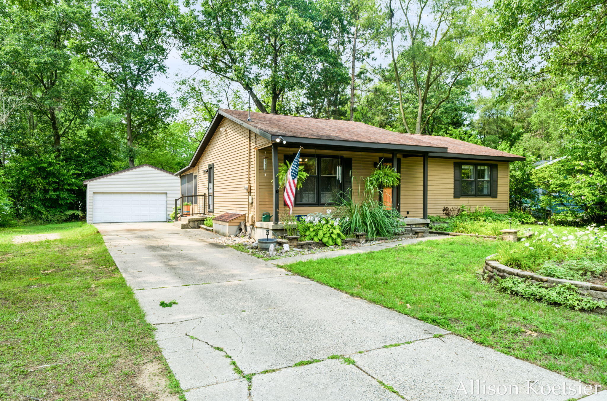 3609 Jupiter Avenue NE Grand Rapids MI 49525