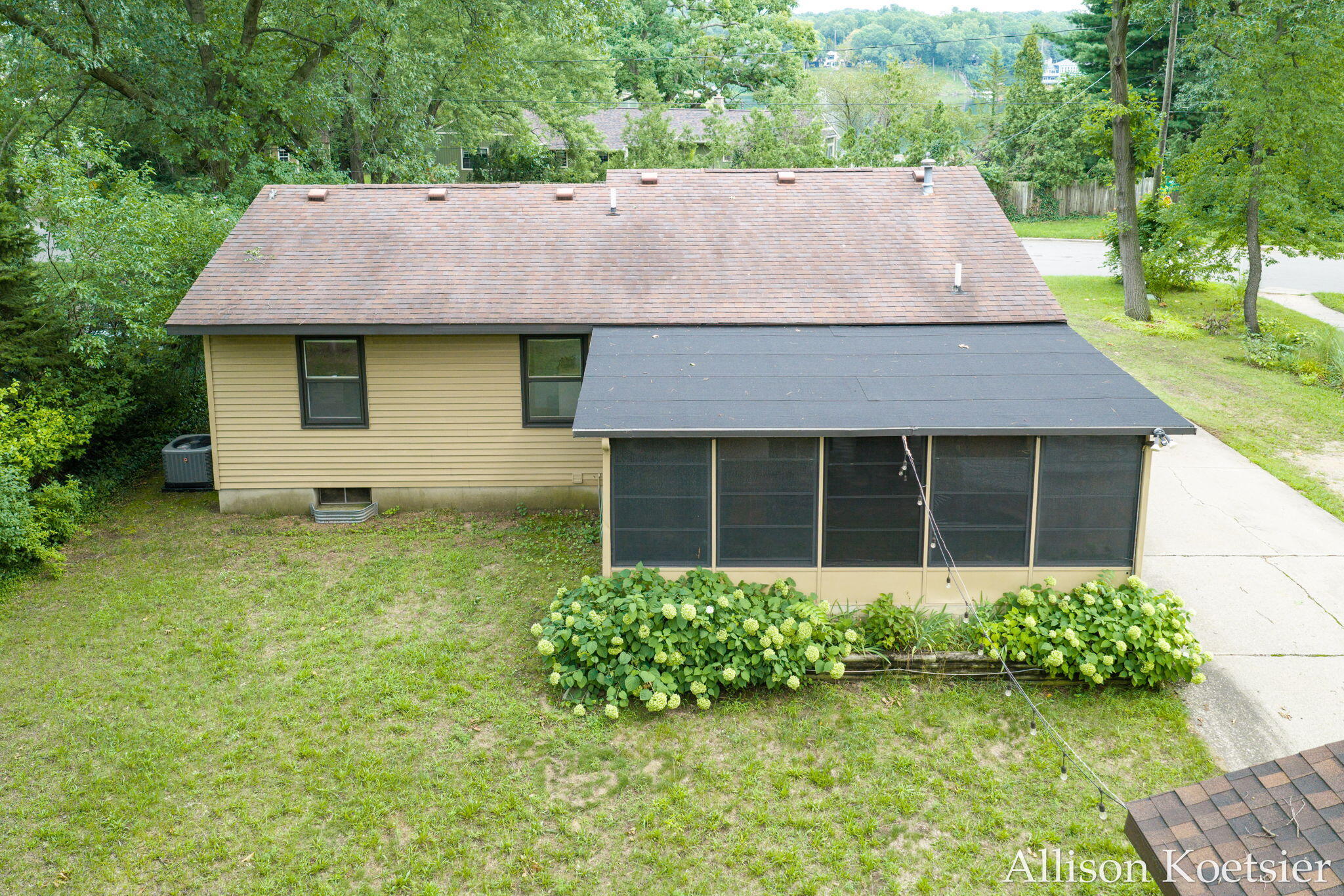 3609 Jupiter Avenue NE Grand Rapids MI 49525