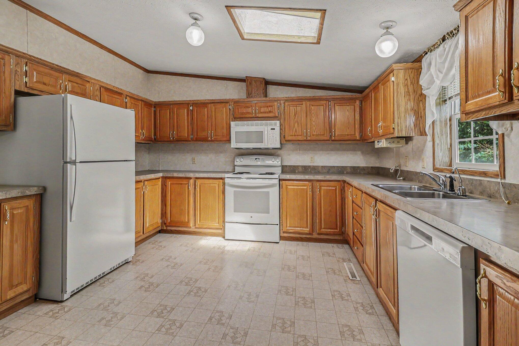 3757 W Woodview Drive Ludington MI 49431