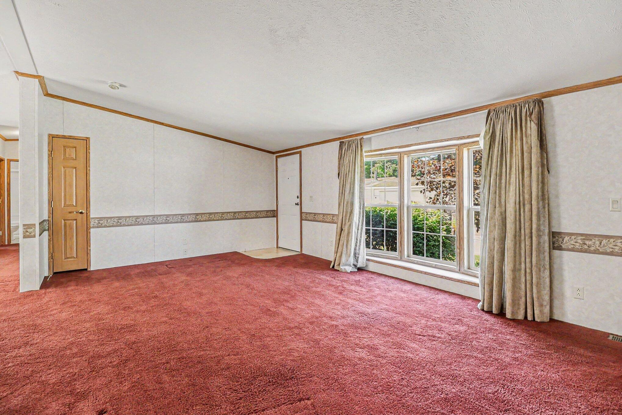 3757 W Woodview Drive Ludington MI 49431
