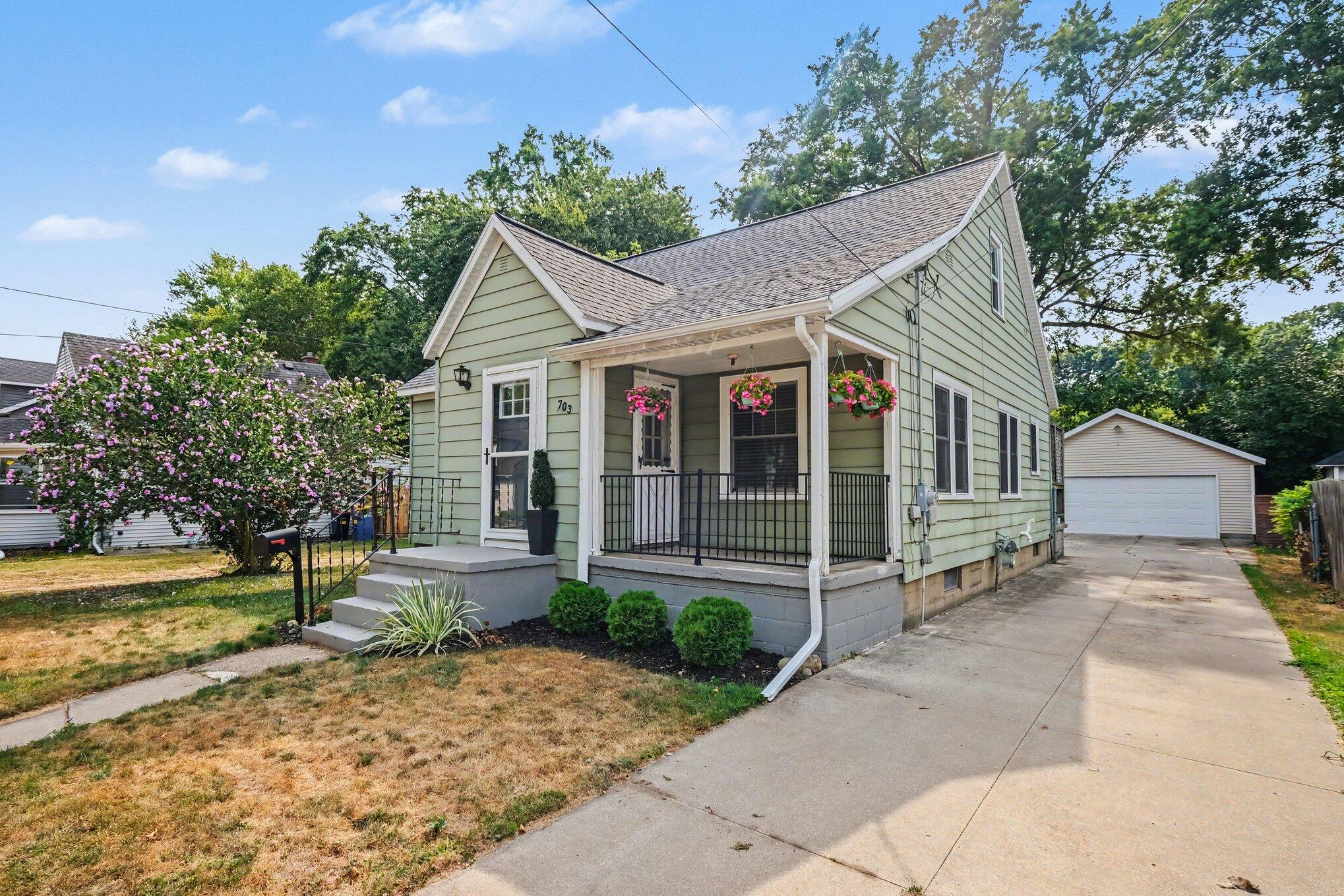 703 Garfield Avenue NW Grand Rapids MI 49504