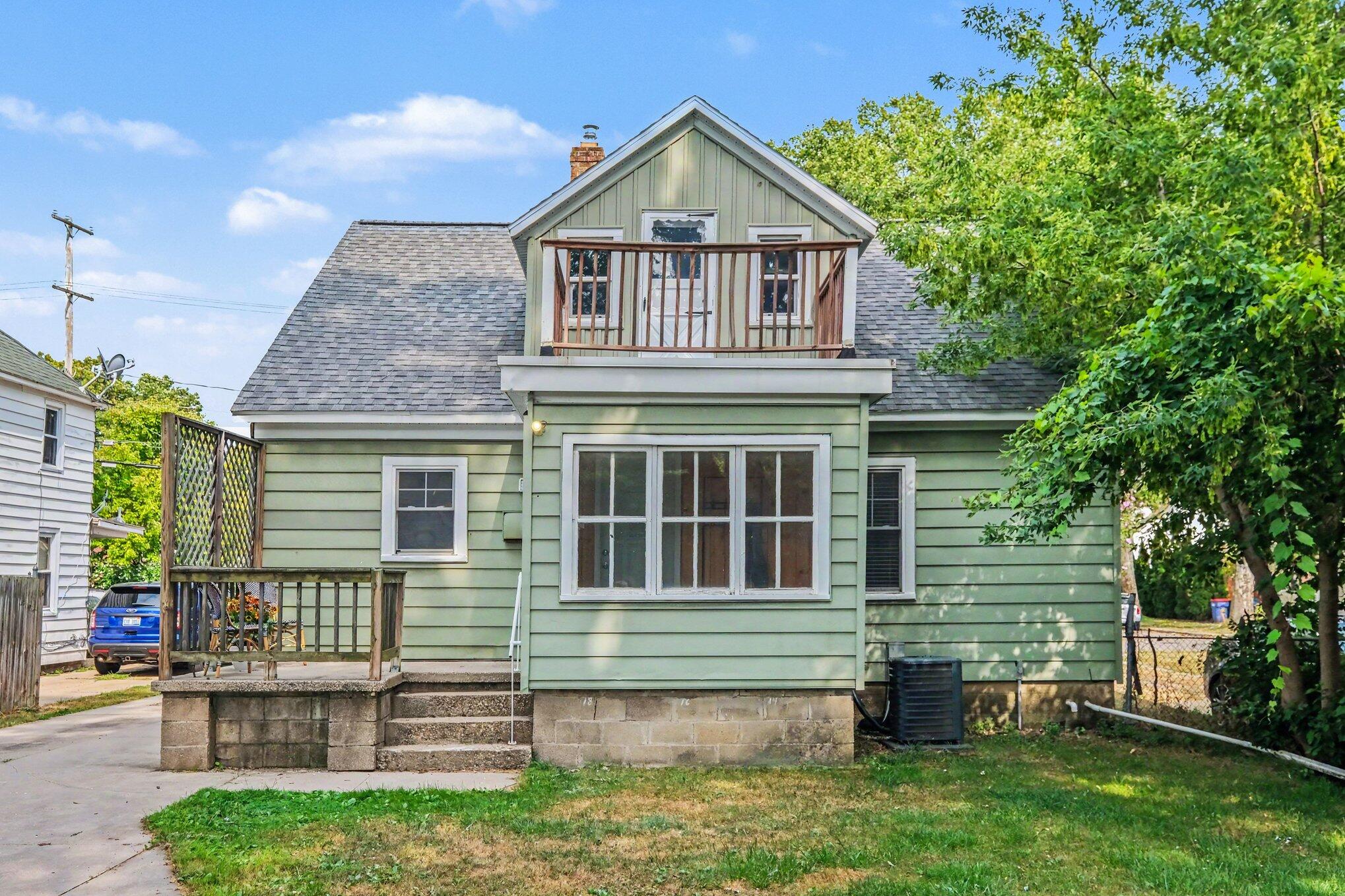 703 Garfield Avenue NW Grand Rapids MI 49504