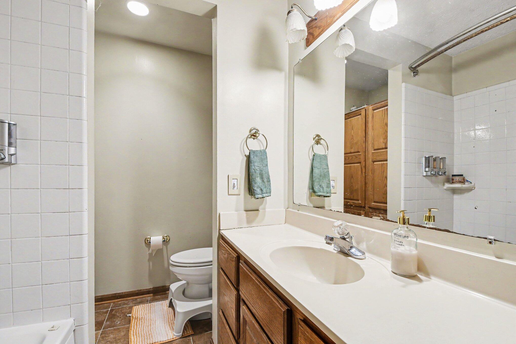 1308 Ellsmere Street NE Grand Rapids MI 49505