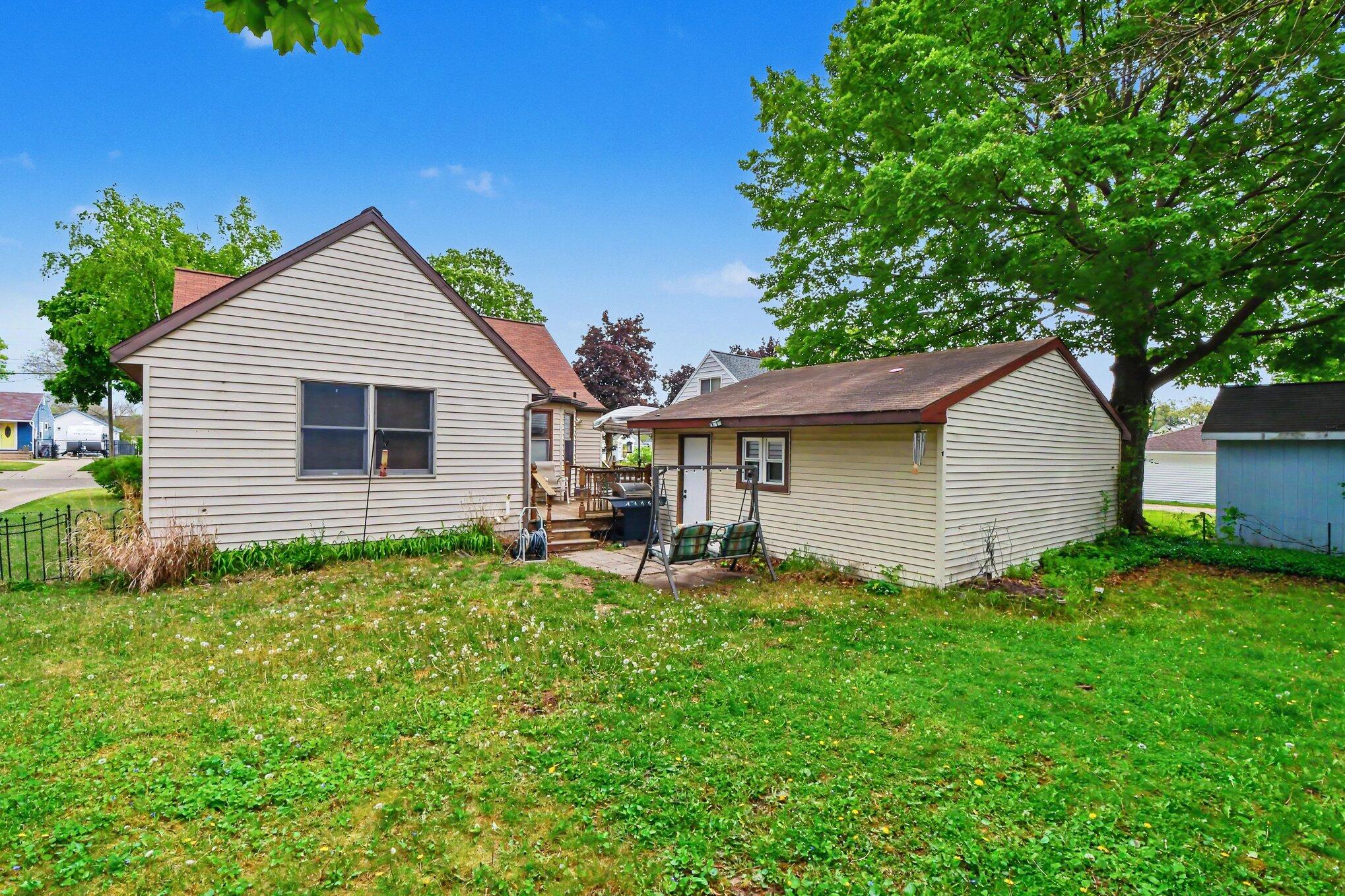 1308 Ellsmere Street NE Grand Rapids MI 49505